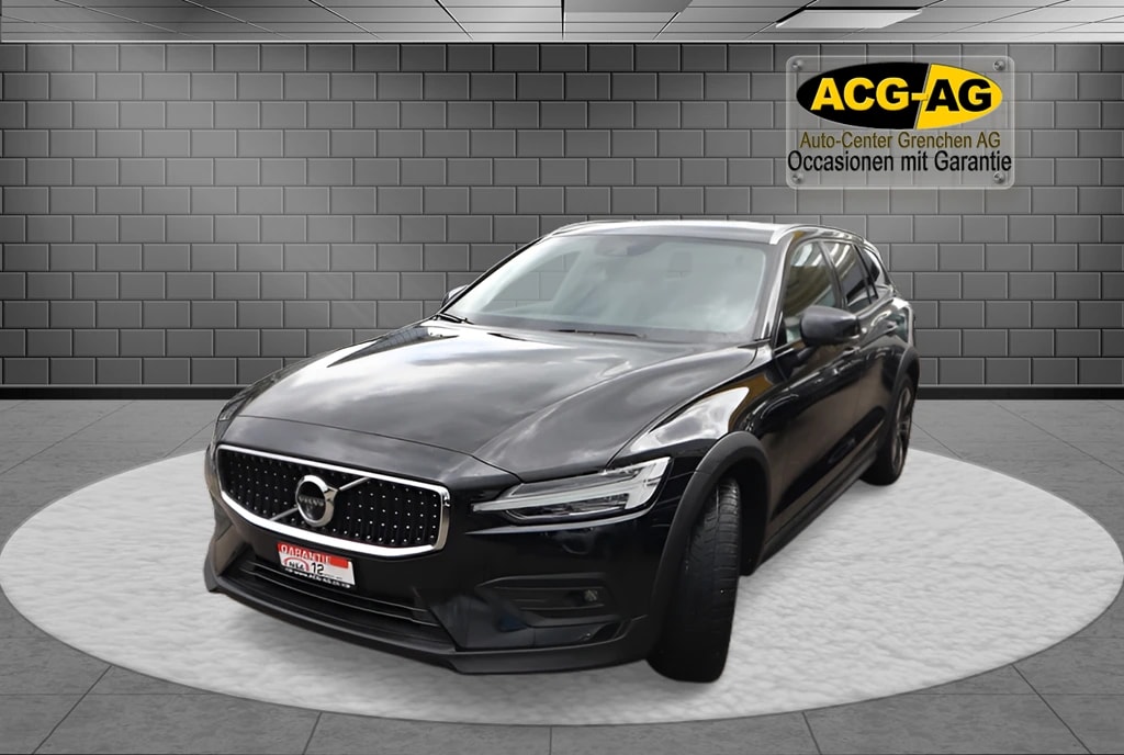 VOLVO V60 Cross Country B4 Diesel Mild Hybrid AWD Geartronic ** Voll-Leder ** RF-Kamera 360 ** Panorama-Glass ** Anh-Kupplung-image-2