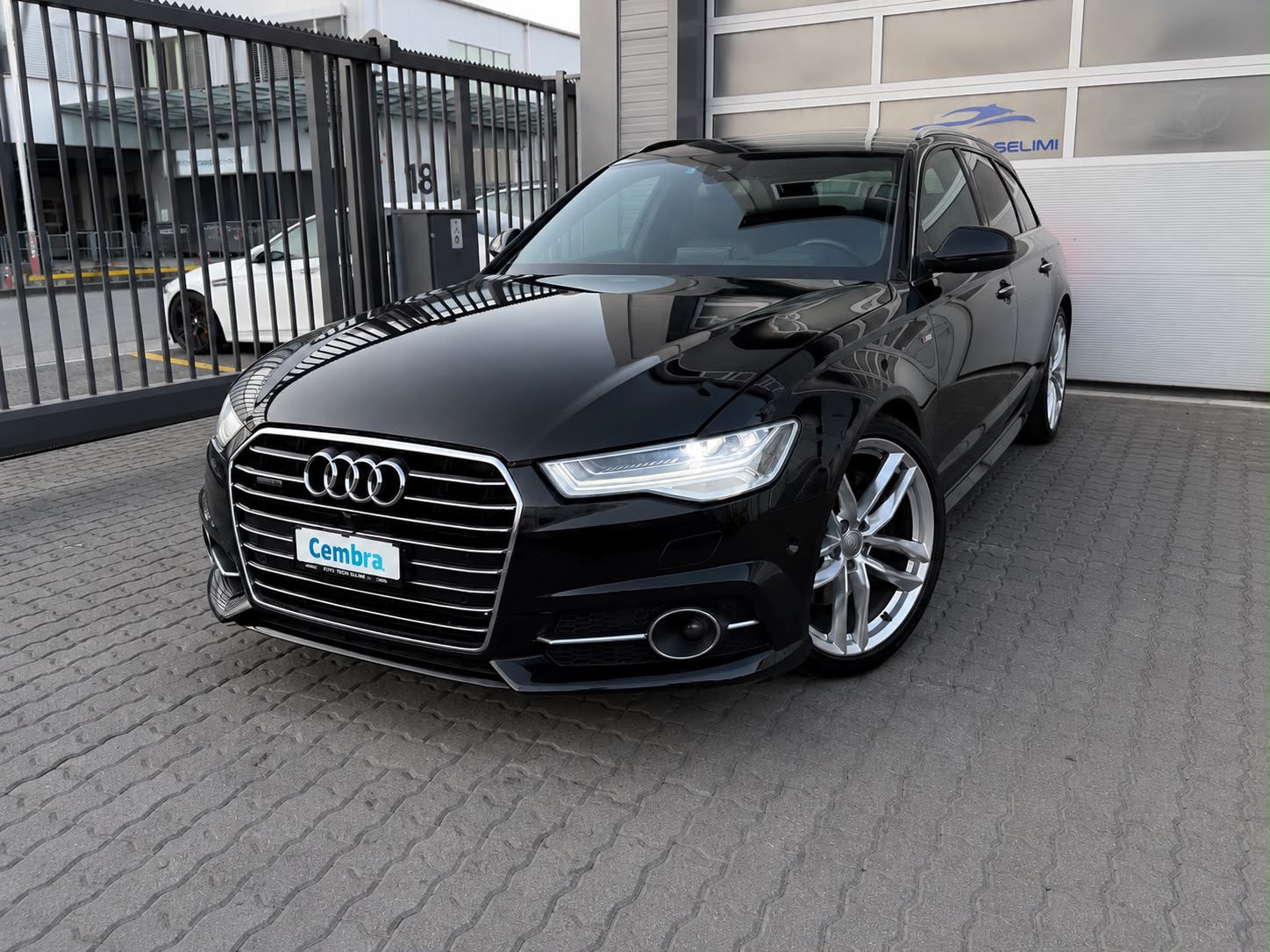 AUDI A6 Avant 3.0 TDI V6 quattro S-tronic-image-0