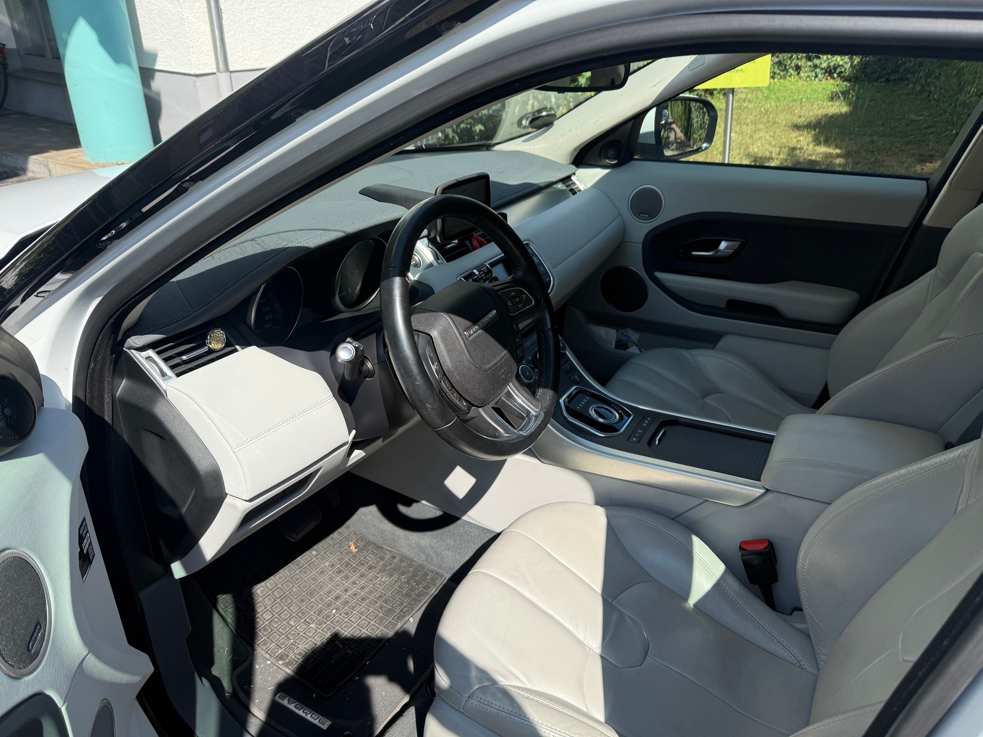 LAND ROVER 2.2 TD4 Pure-image-3
