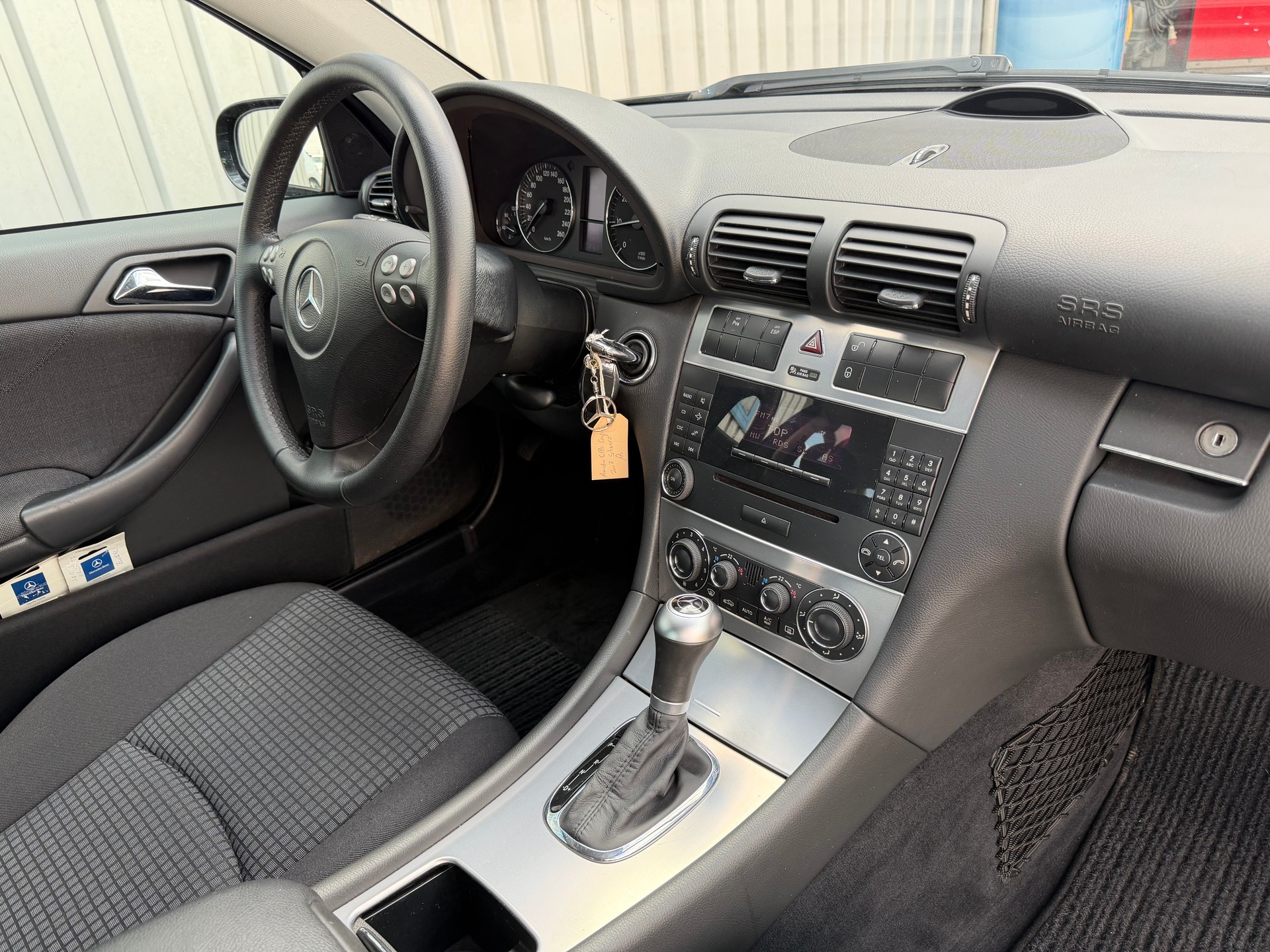 MERCEDES-BENZ C 180 Kompressor-image-6