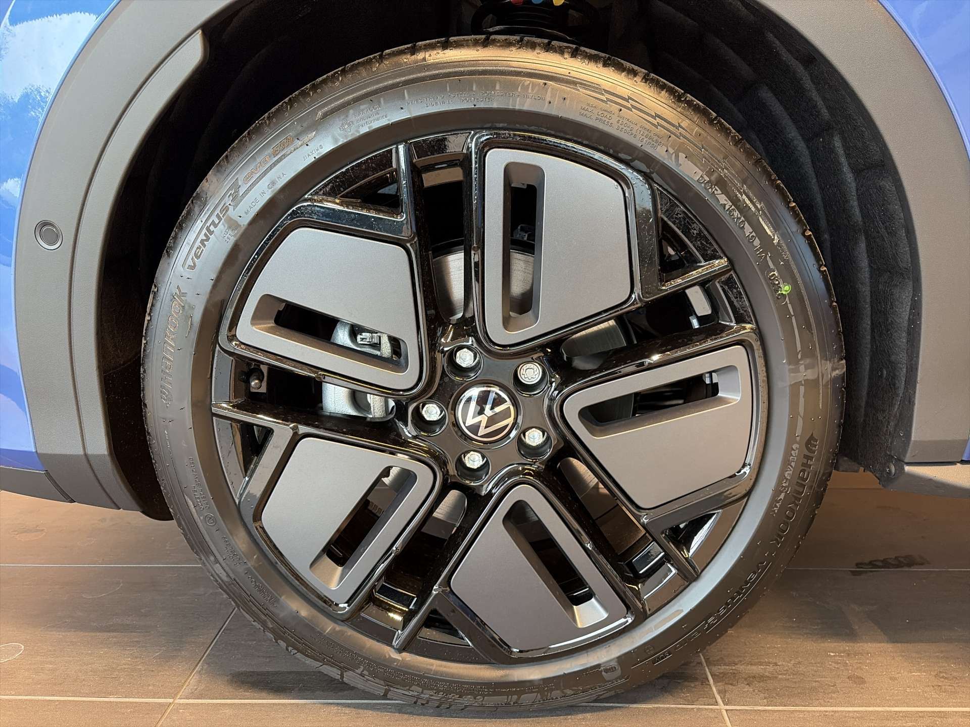 VW T-Roc 1.5 eTSi mHEV R-Line DSG-Automat-image-8