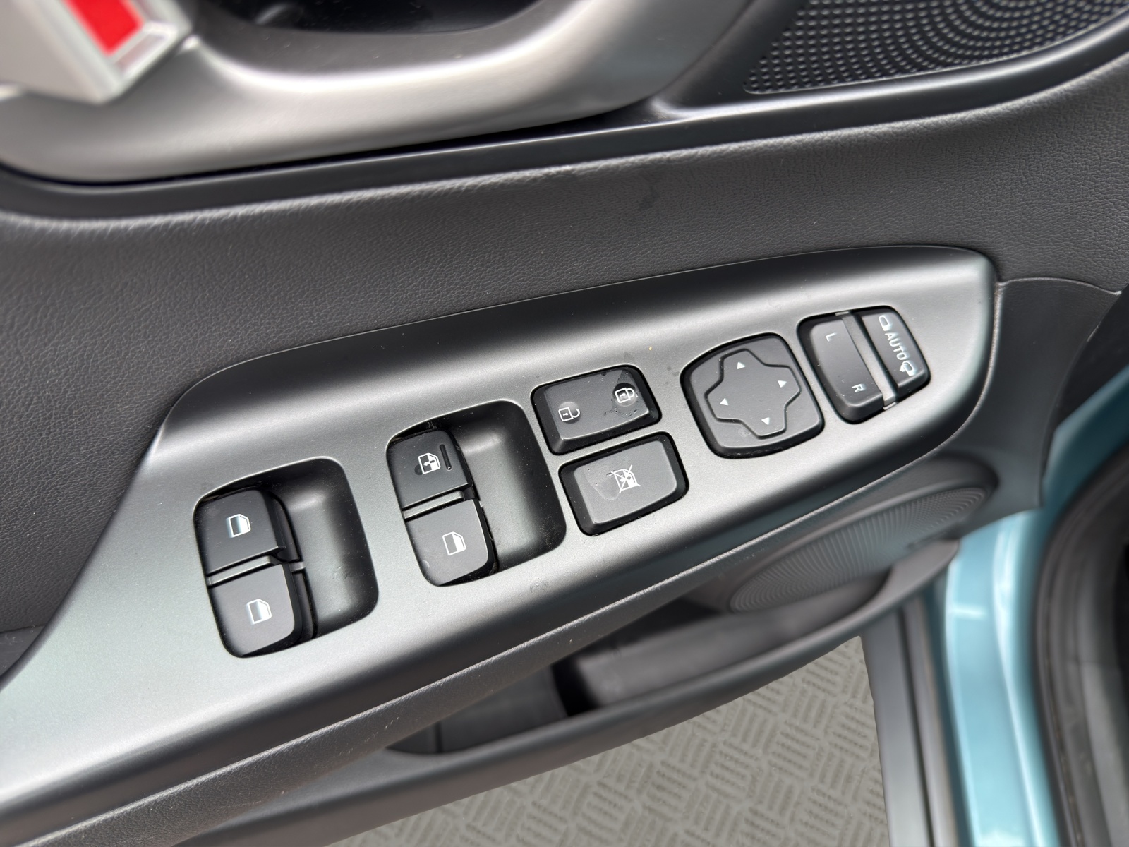 HYUNDAI Kona 1.0 T-GDi Launch Plus 2WD-image-20