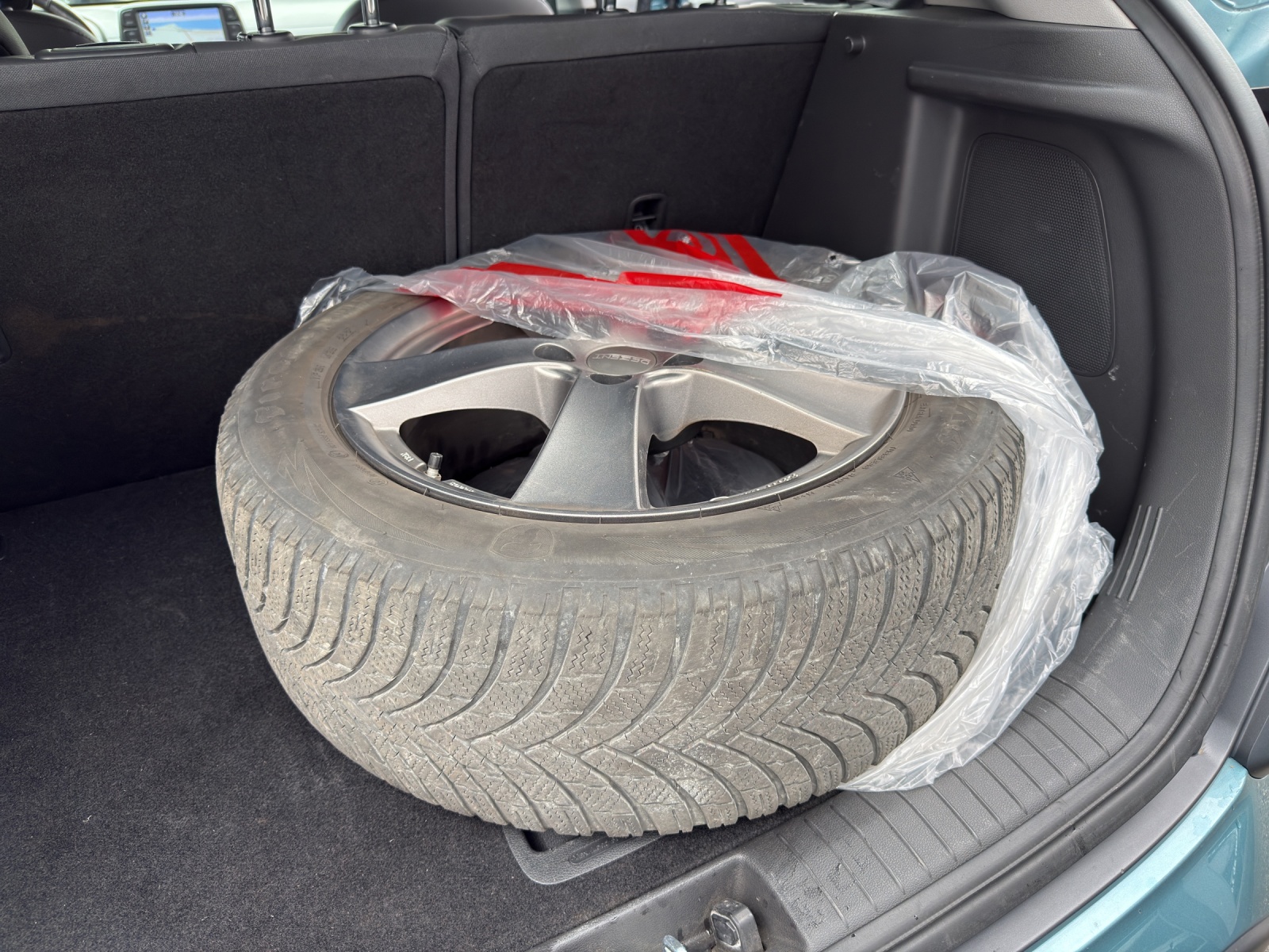 HYUNDAI Kona 1.0 T-GDi Launch Plus 2WD-image-18