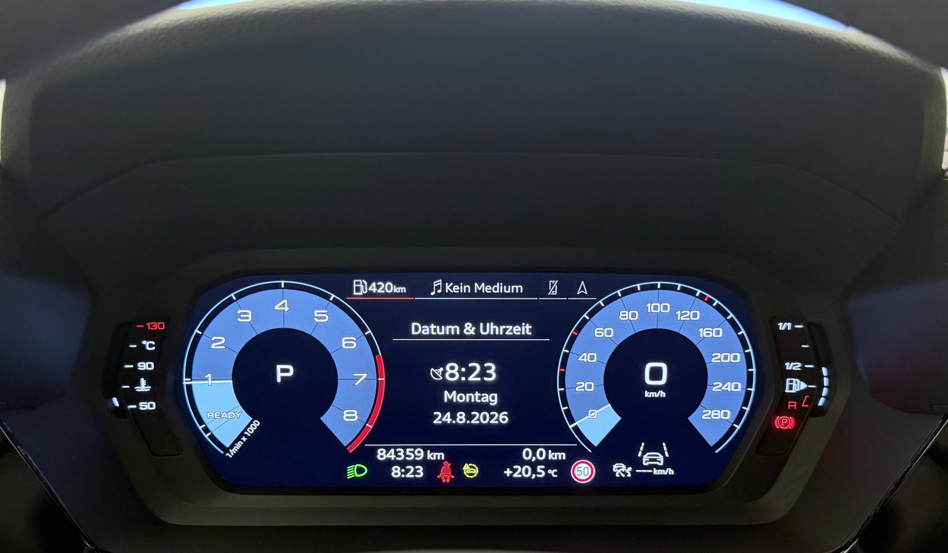 AUDI A3 Sportback 35 TFSI Attraction S-tronic-image-7