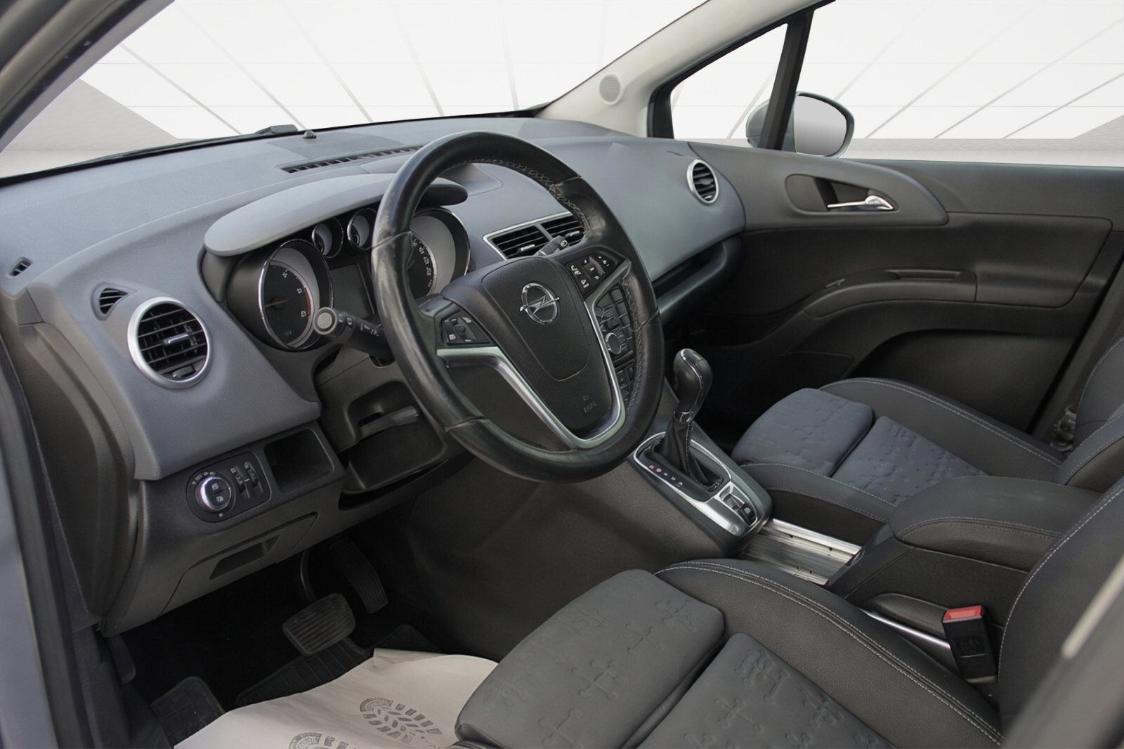 OPEL Meriva 1.7 CDTi Cosmo Automatic-image-8
