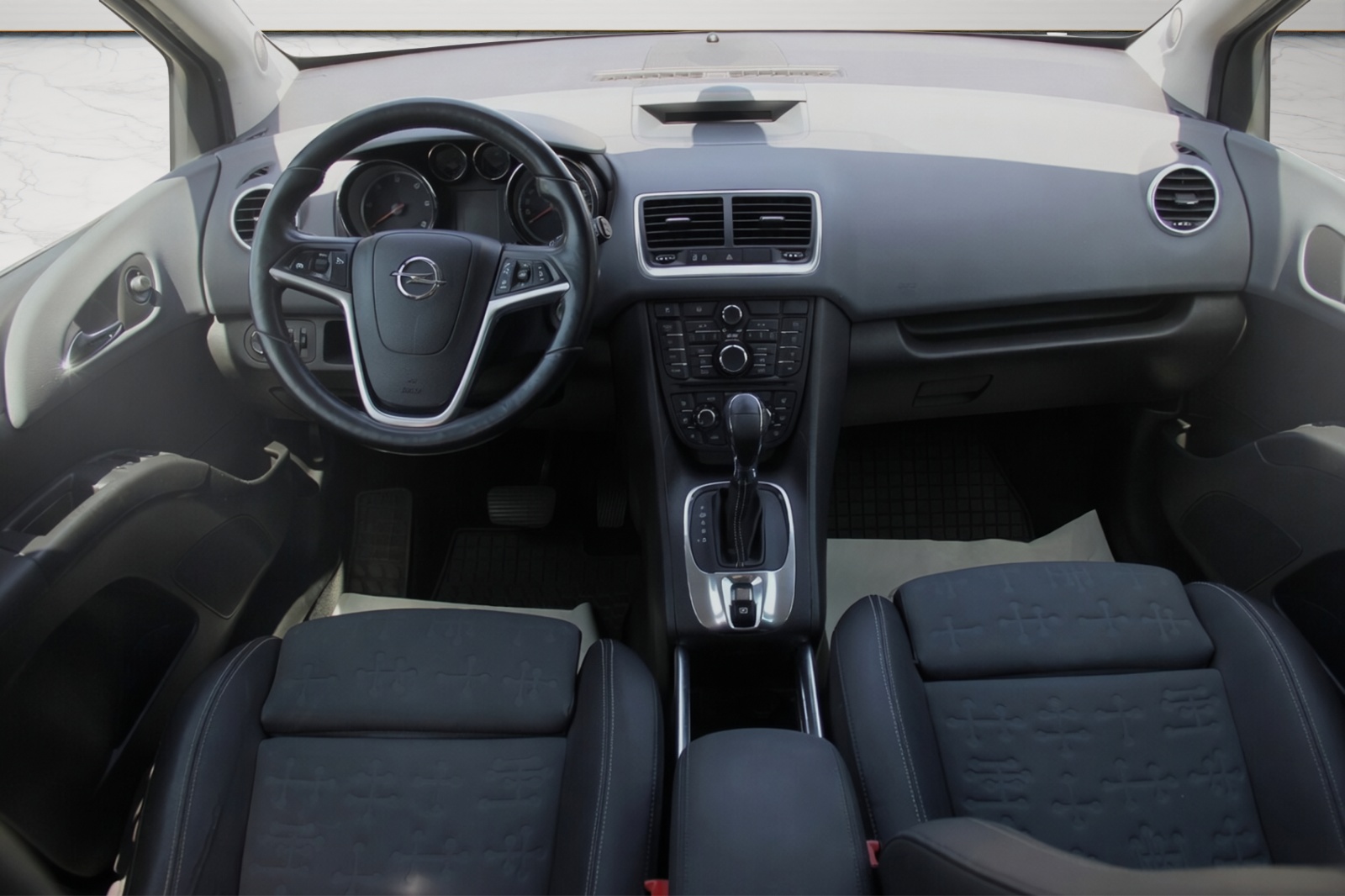 OPEL Meriva 1.7 CDTi Cosmo Automatic-image-10