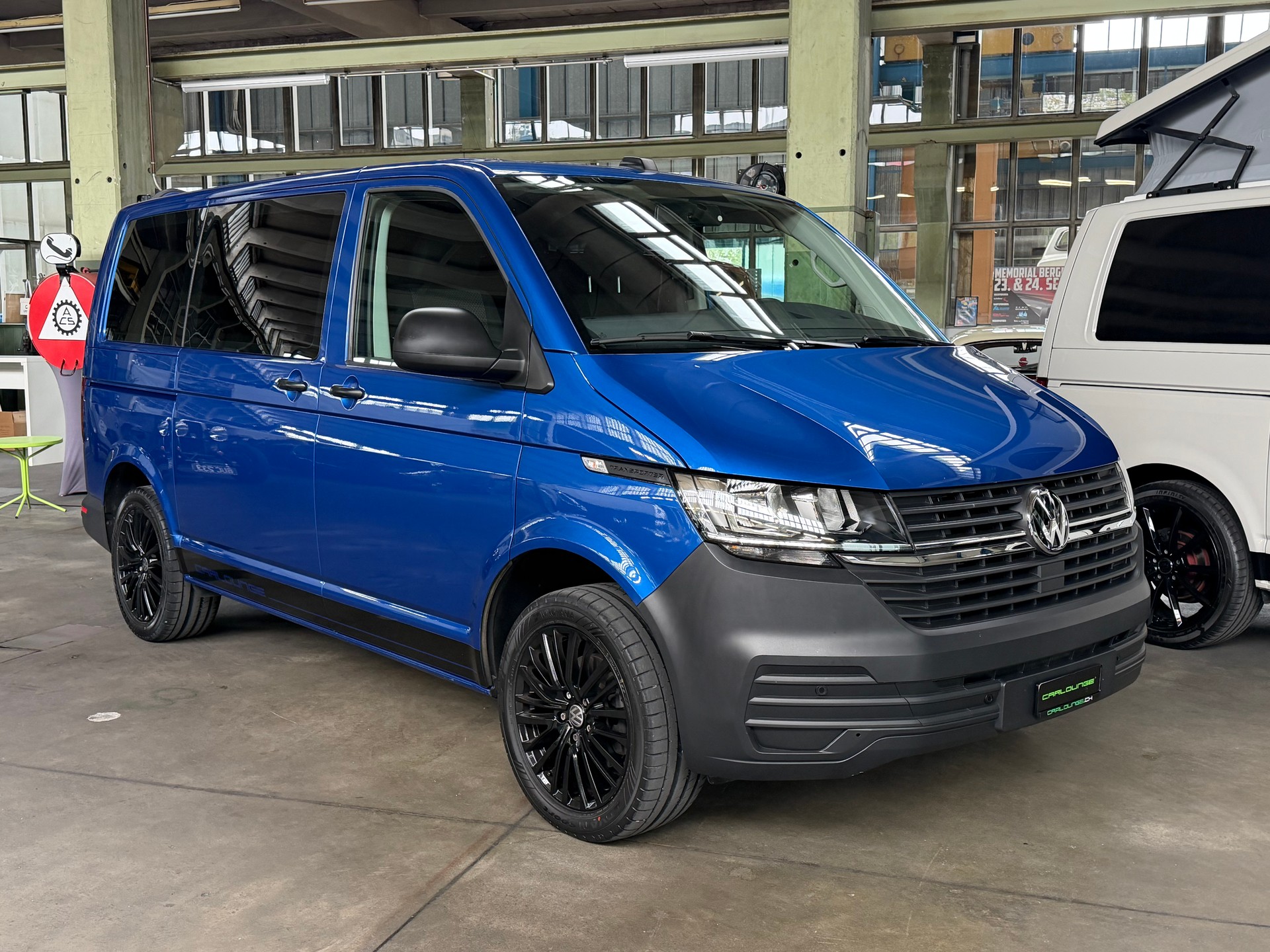 VW T6.1 2.0 TDI DSG Automat / 8-Plätzer / Tempomat-image-0