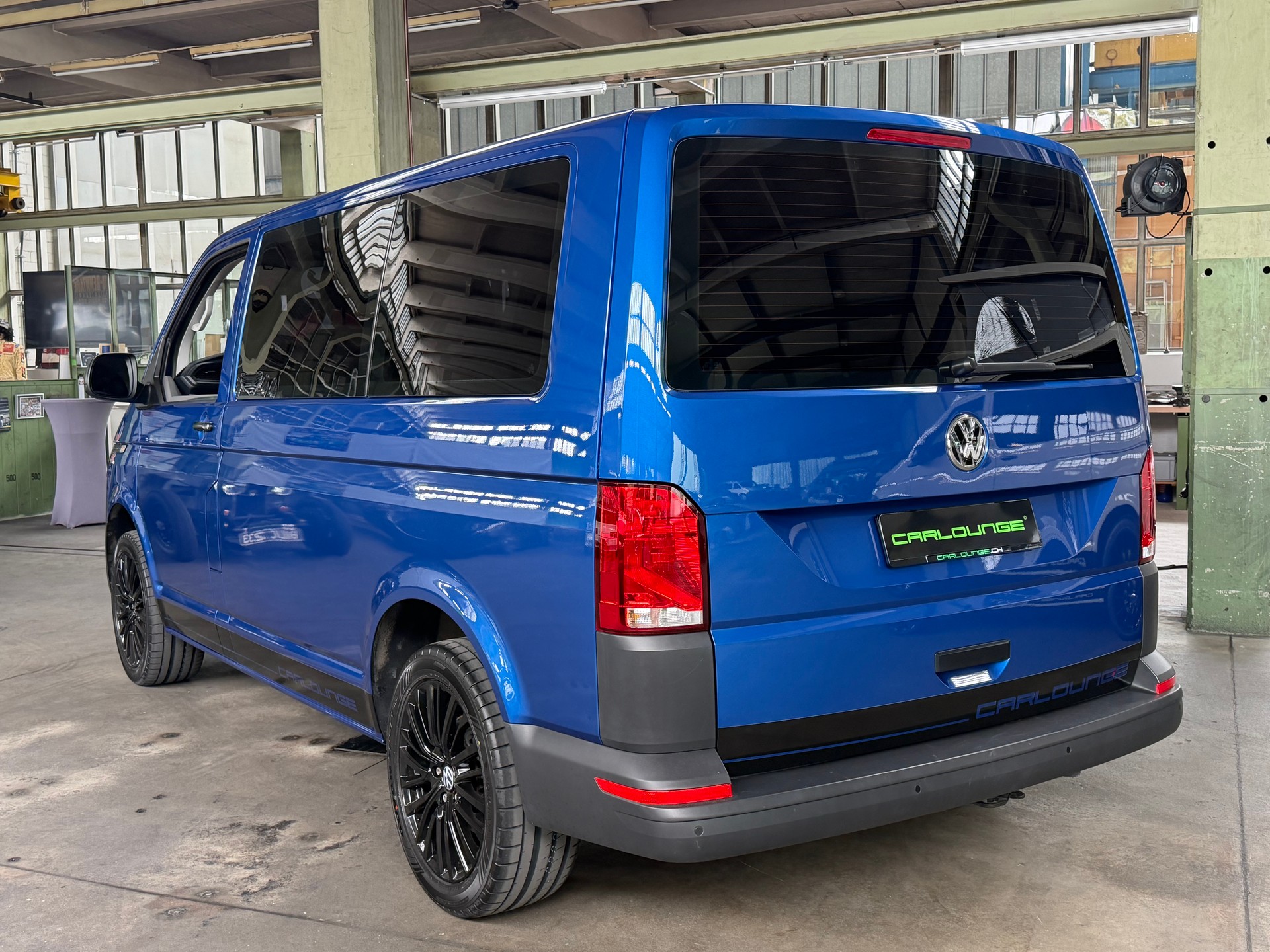 VW T6.1 2.0 TDI DSG Automat / 8-Plätzer / Tempomat-image-1