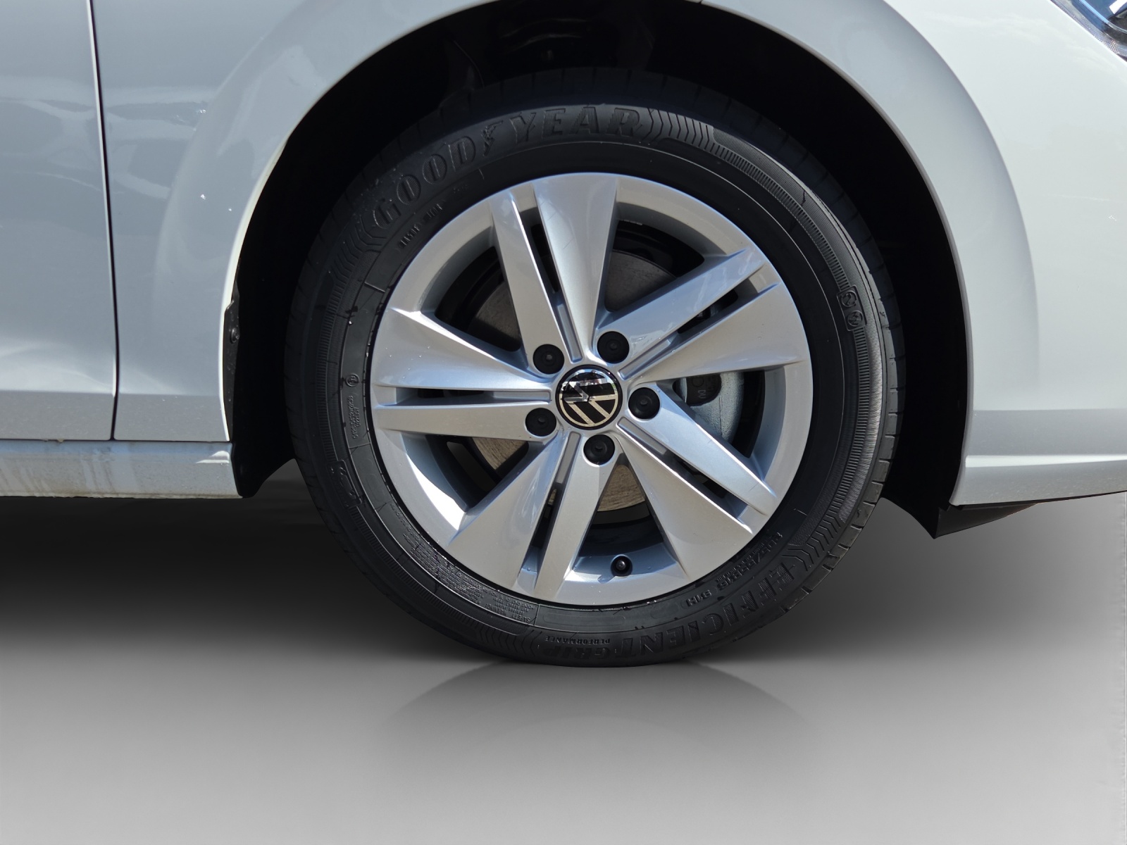 VW Golf 1.5 e TSI mHEV Value DSG-image-12