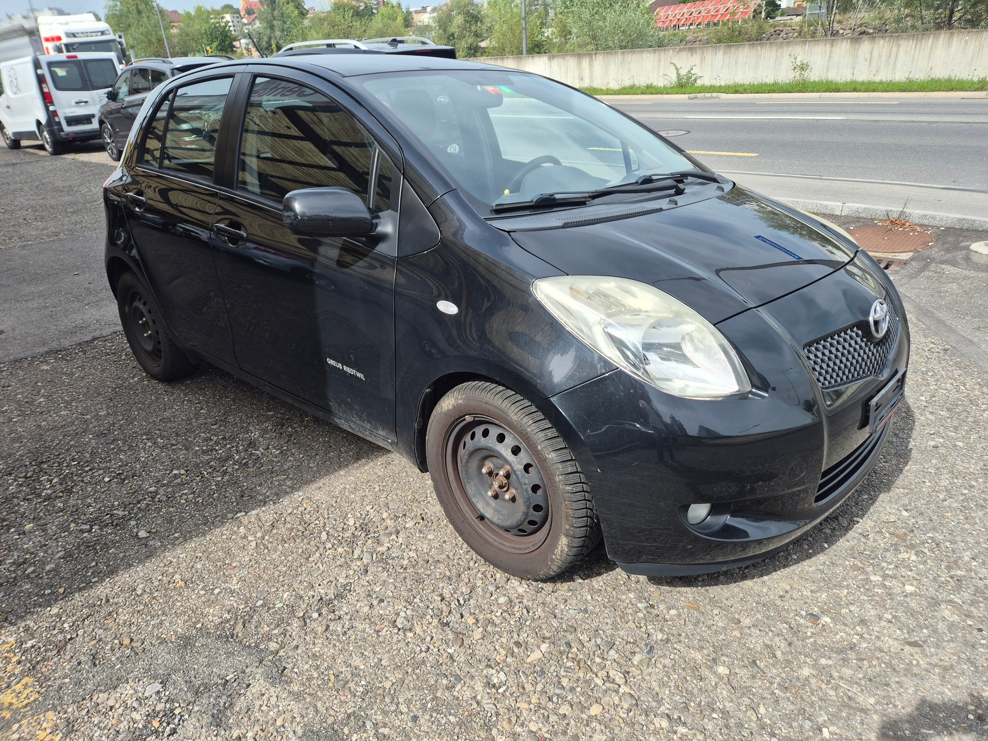 TOYOTA Yaris 1.3 Linea Sol-image-8