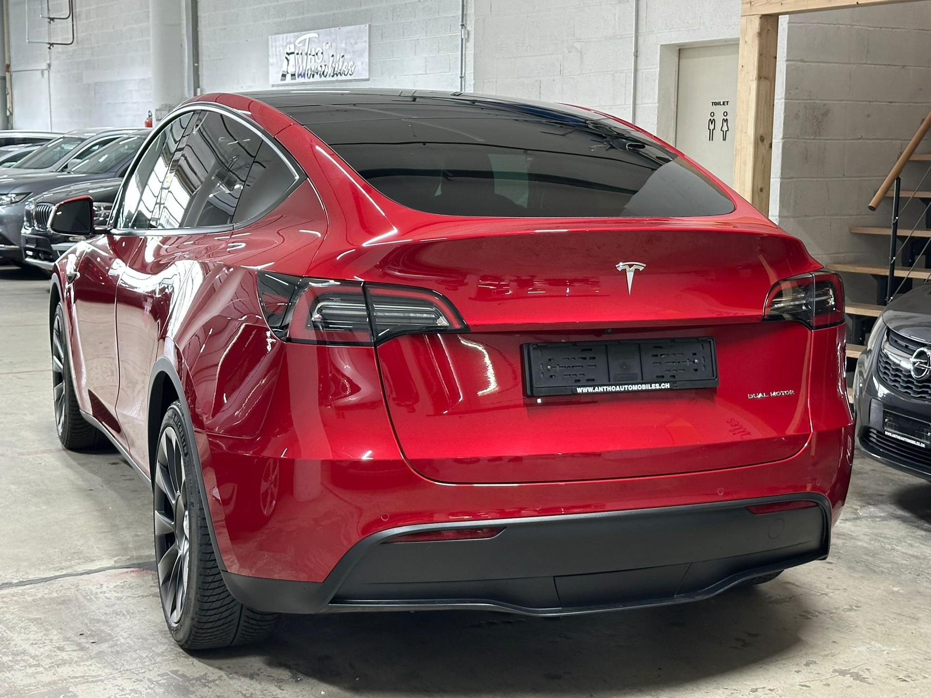 TESLA Model Y Long Range-image-5