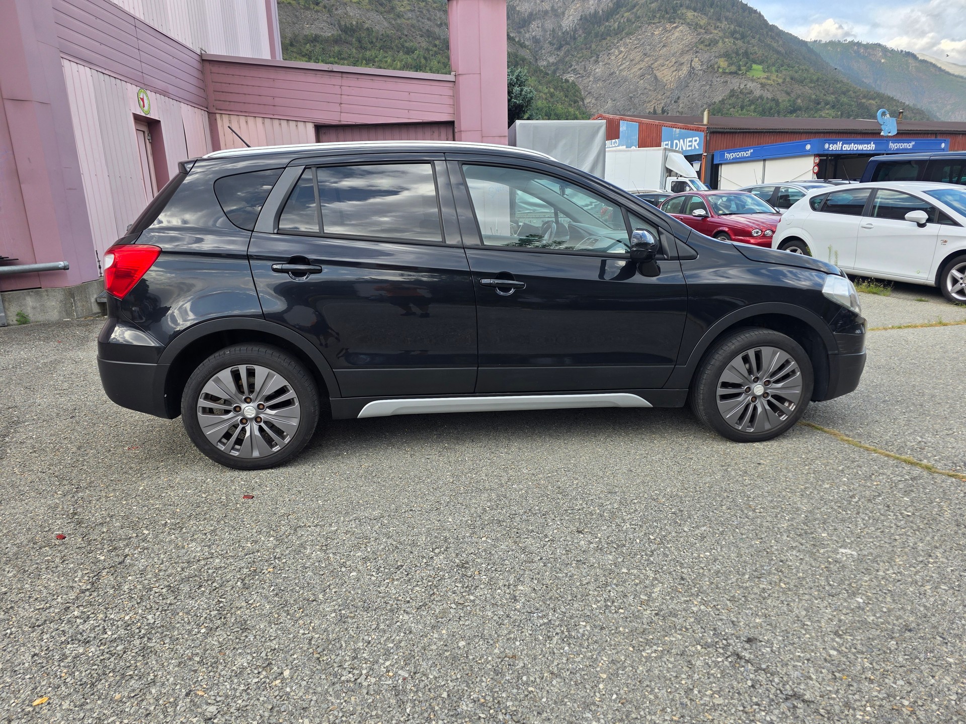 SUZUKI SX4 S-Cross 1.6 16V PizSulai 4WD CVT7-image-8