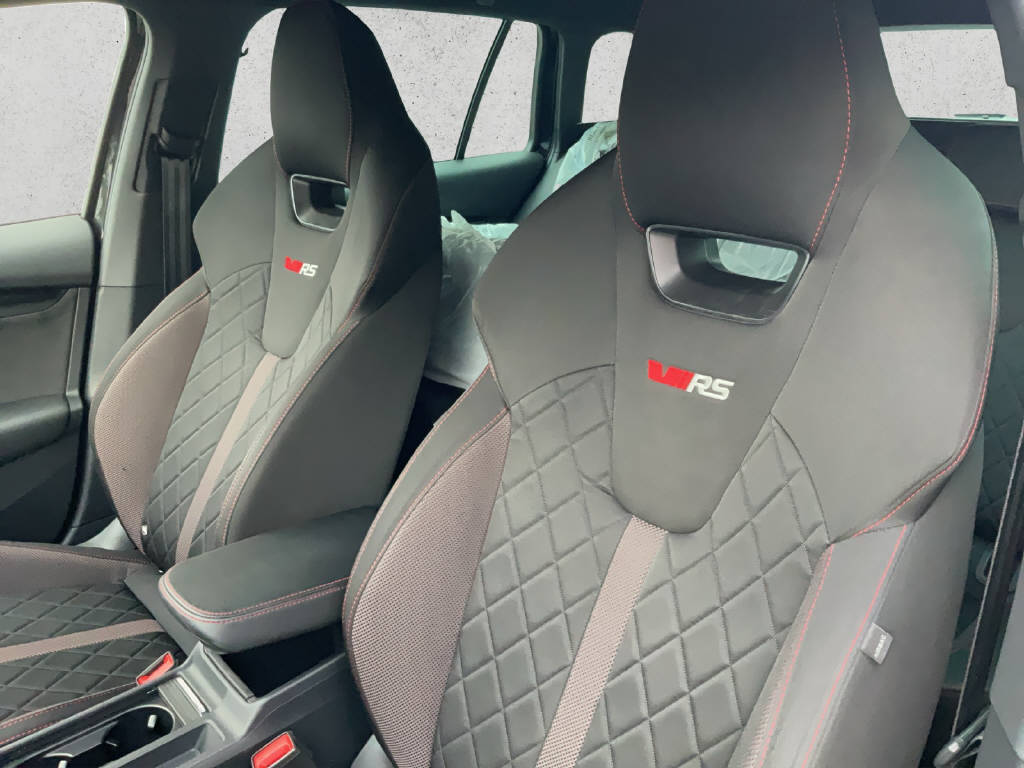 SKODA Octavia Combi 2.0 TSI RS DSG-image-14