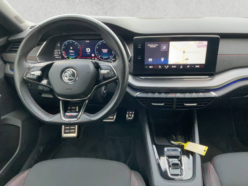 SKODA Octavia Combi 2.0 TSI RS DSG-image-10