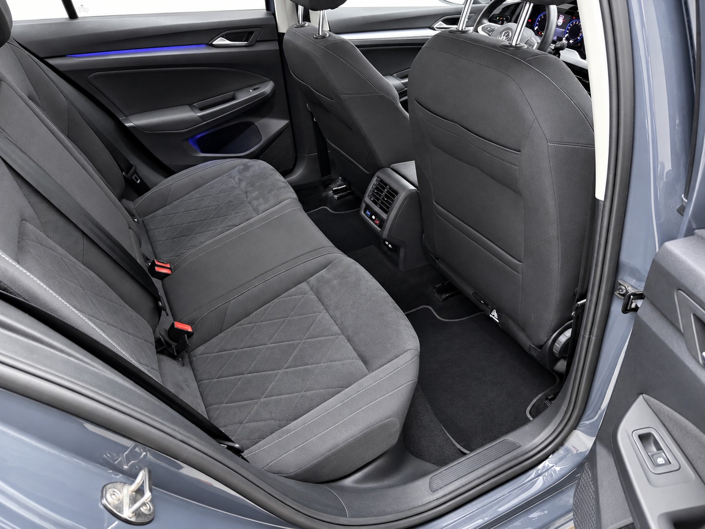 VW Golf 1.0 eTSI | CH | VOLLAUSSTATTUNG-image-16