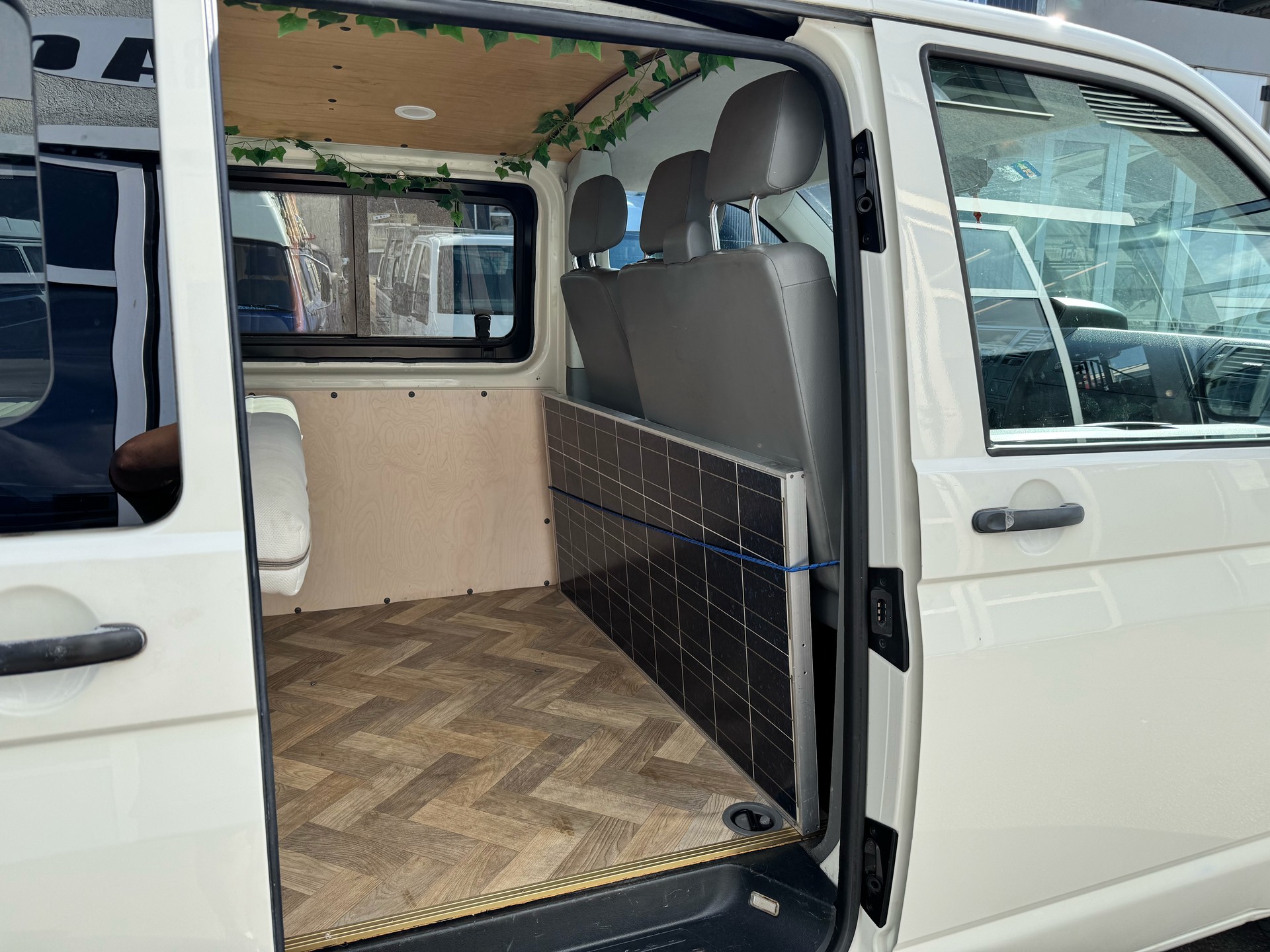 VW T5 1.9 TDI-image-7