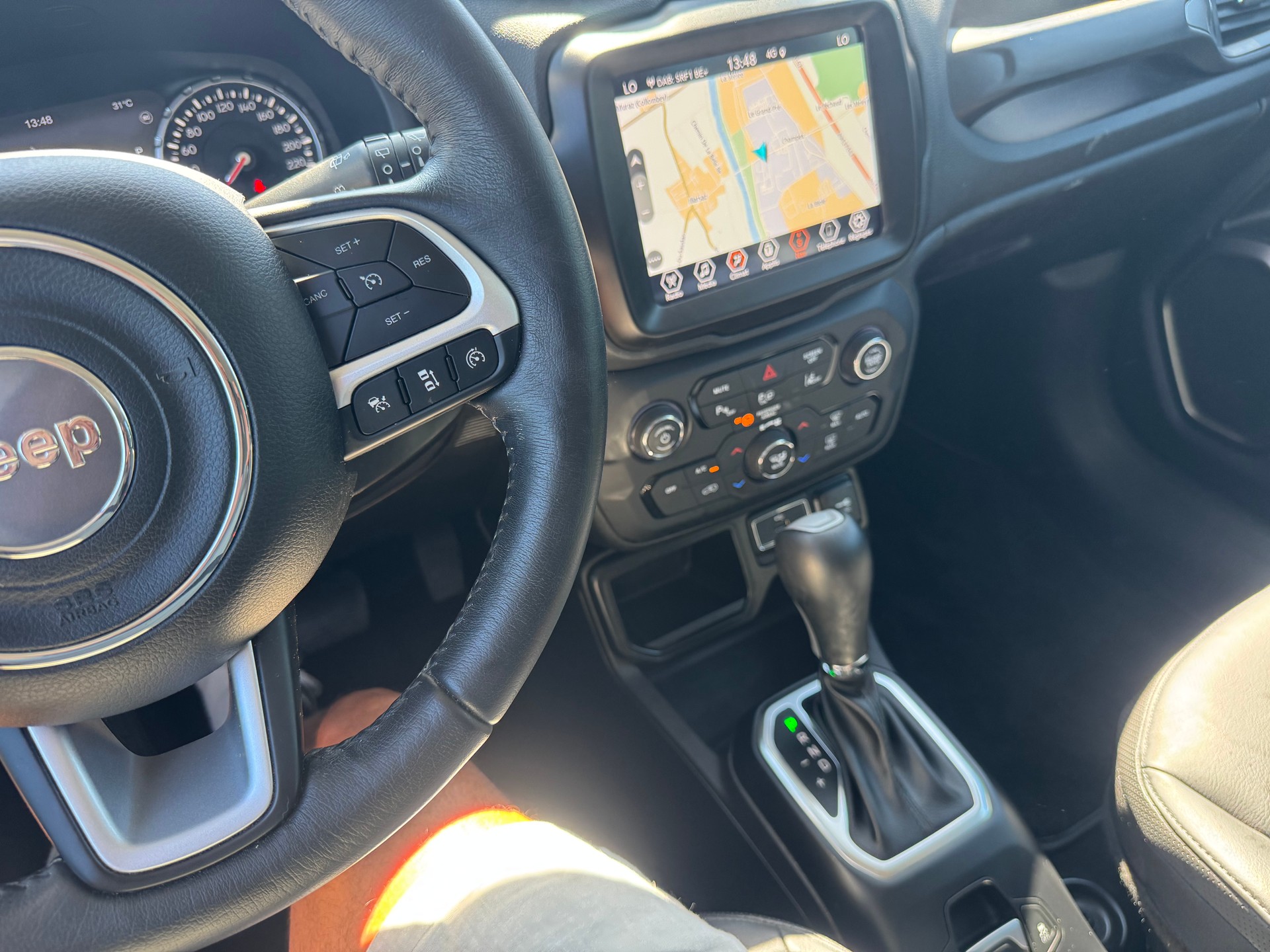 JEEP Renegade 1.5 MHEV Swiss Limited Sky-image-18