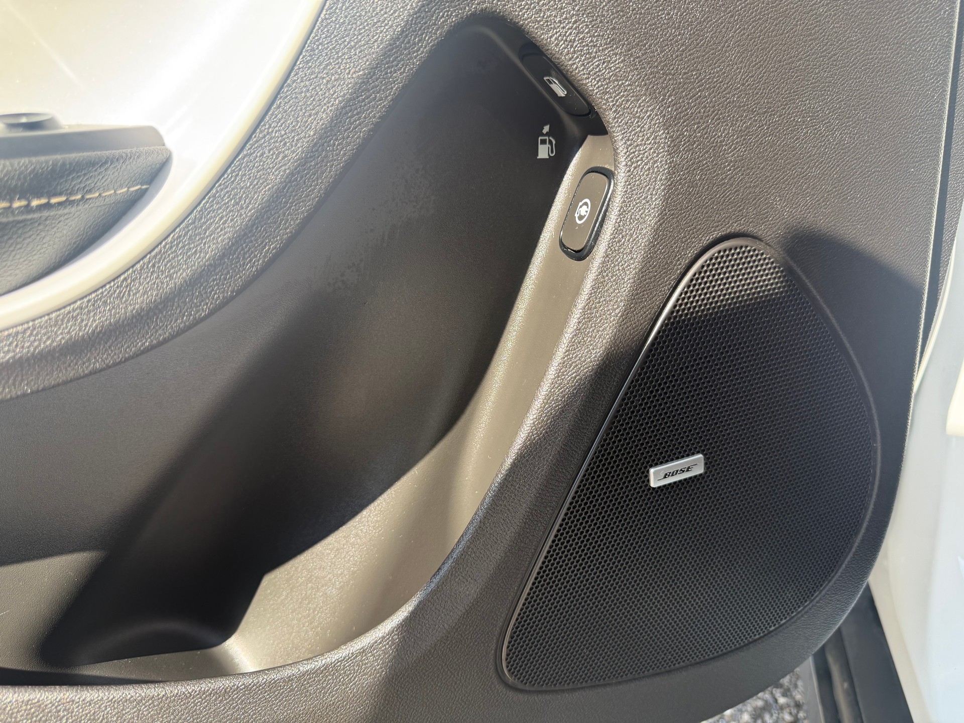CHEVROLET VOLT-image-6
