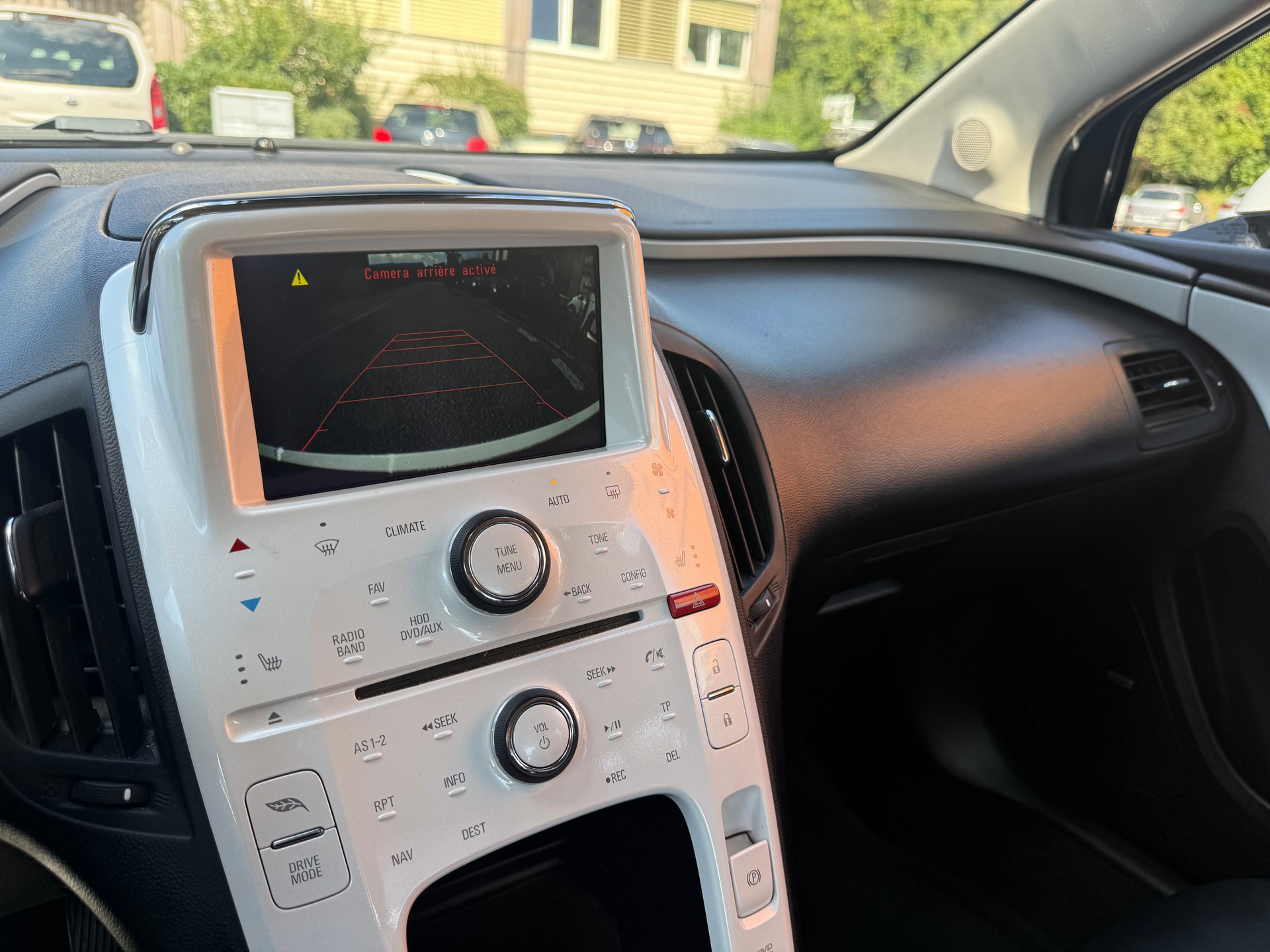 CHEVROLET VOLT-image-9