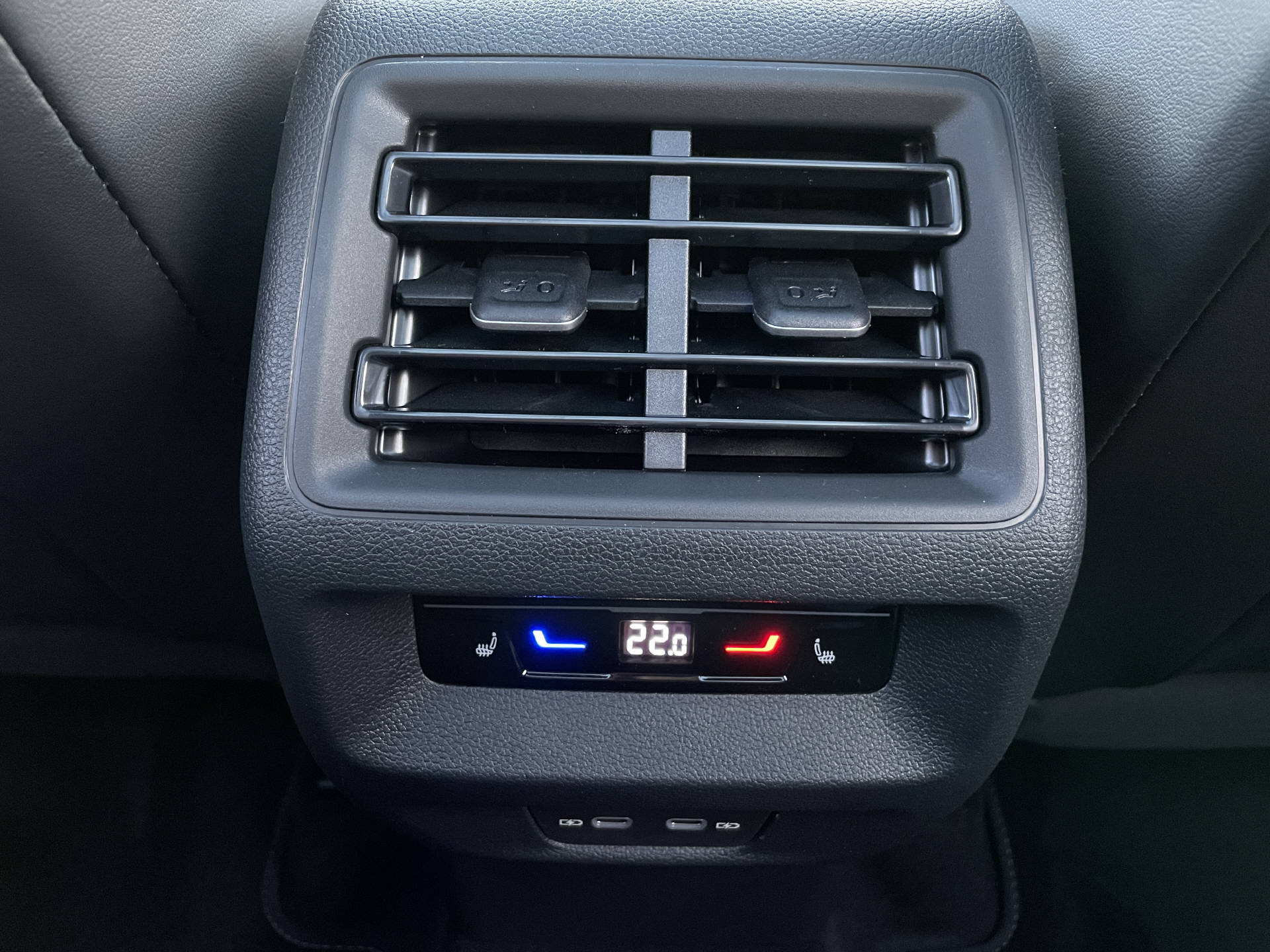 VW Tayron 2.0 TSI R-Line Plus DSG 4motion-image-25
