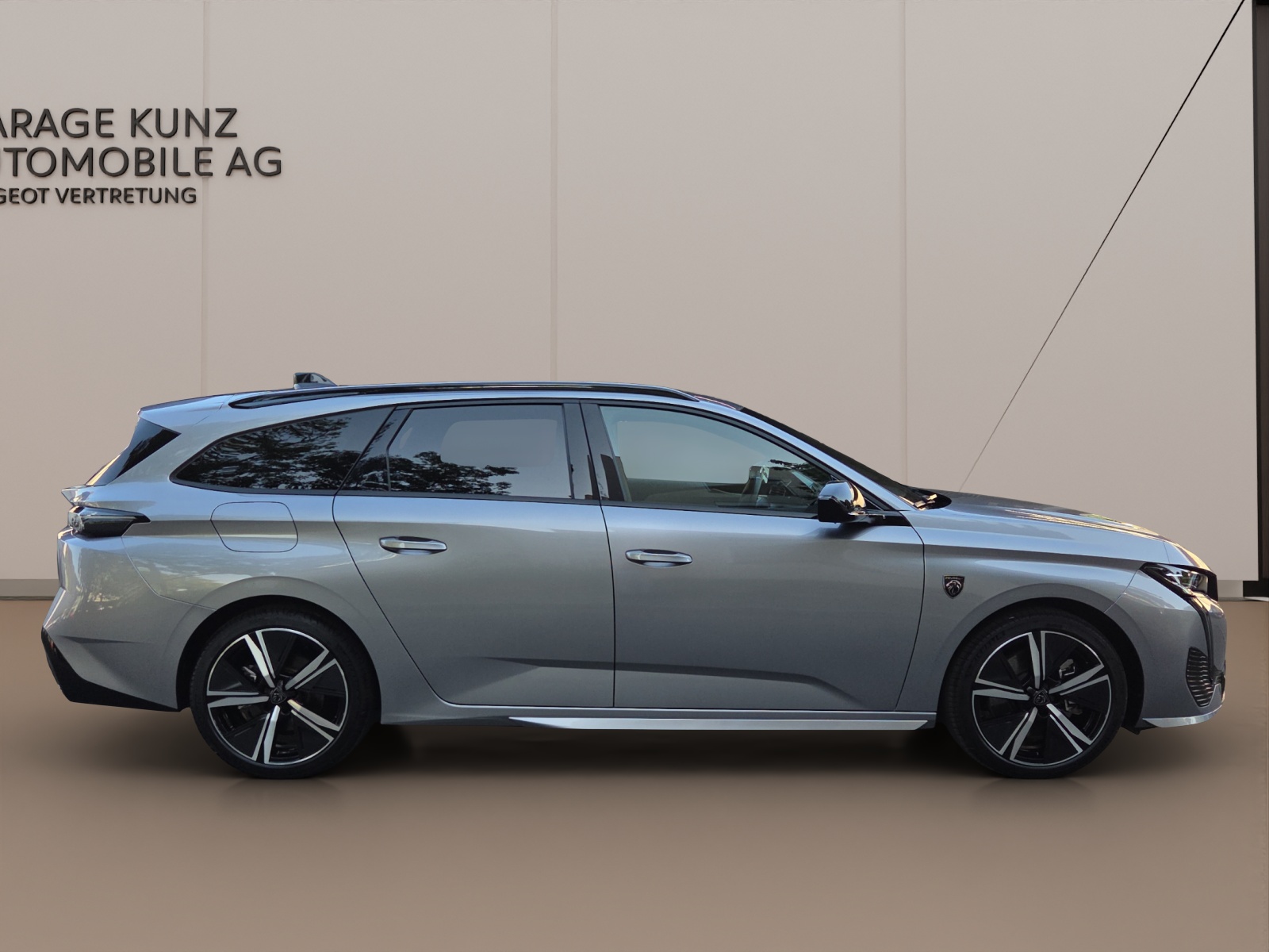 PEUGEOT 308 SW 1.6 PHEV 180 GT-image-5