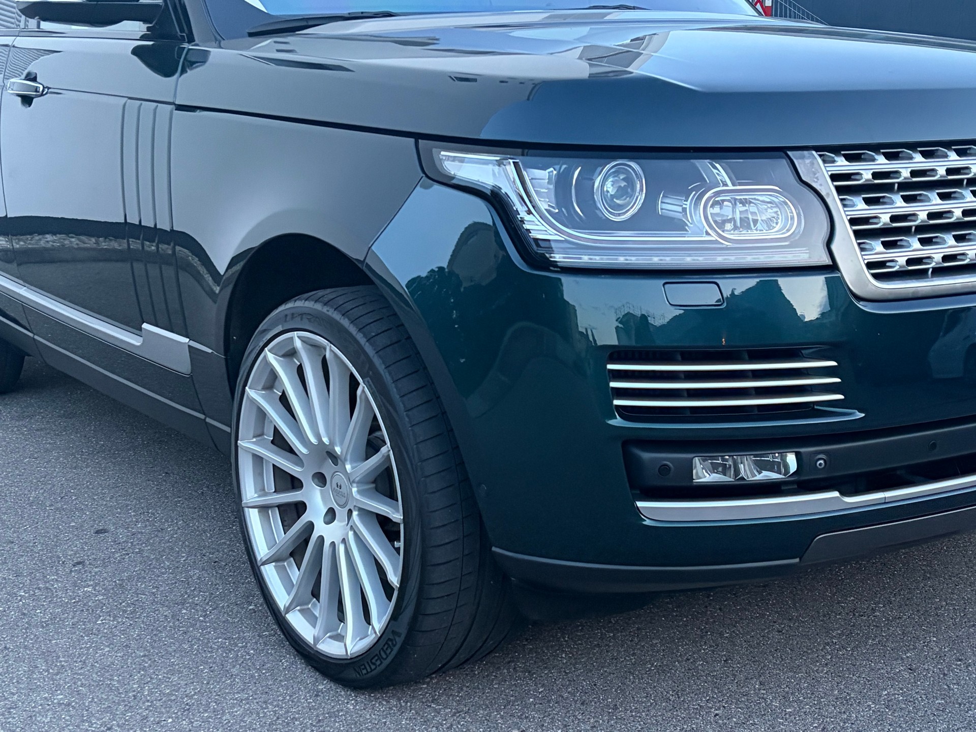 LAND ROVER Range Rover 4.4 SDV8 Autobiography Automatic-image-7