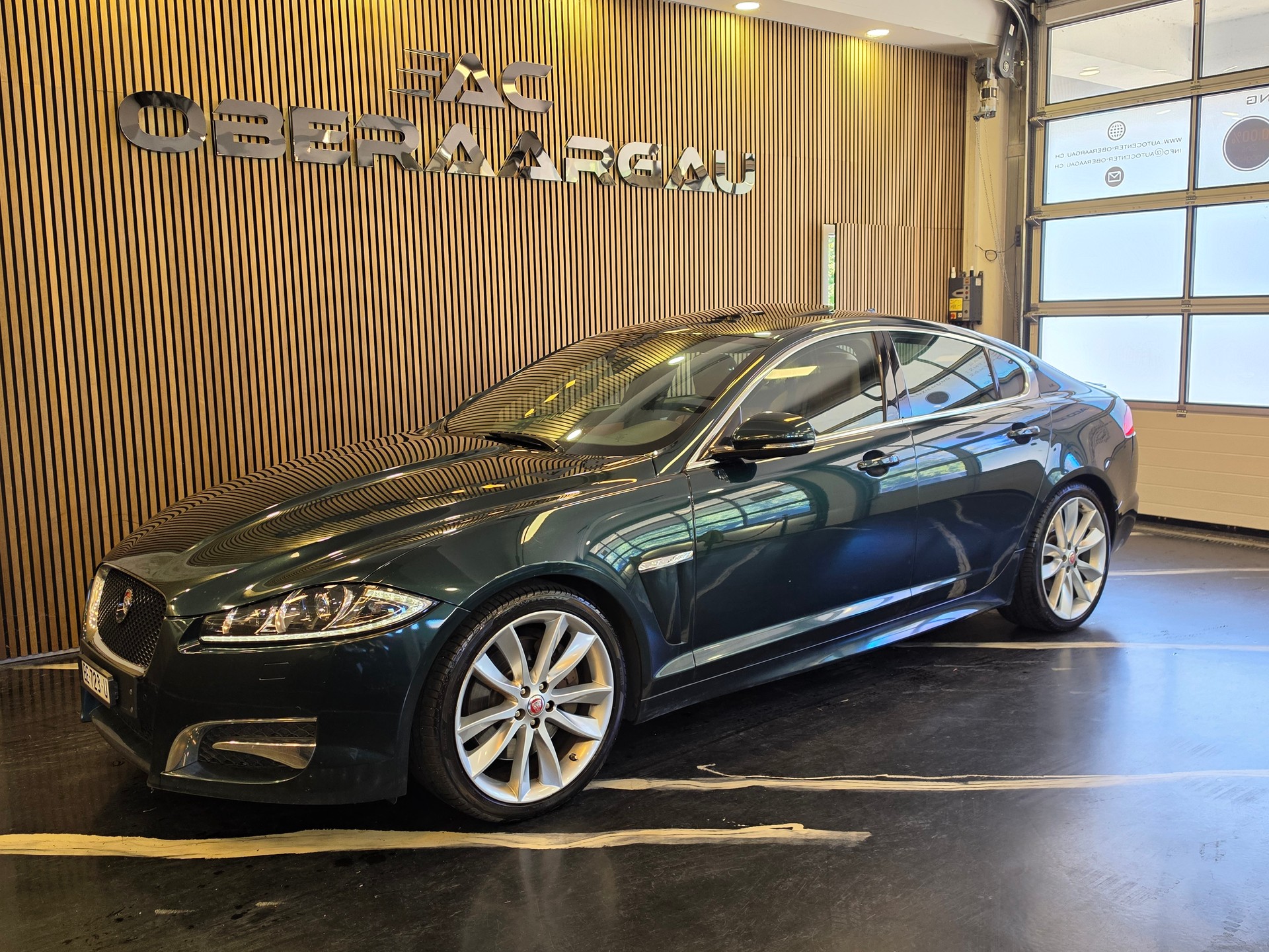 JAGUAR XF 3.0d S V6 Luxury-image-2