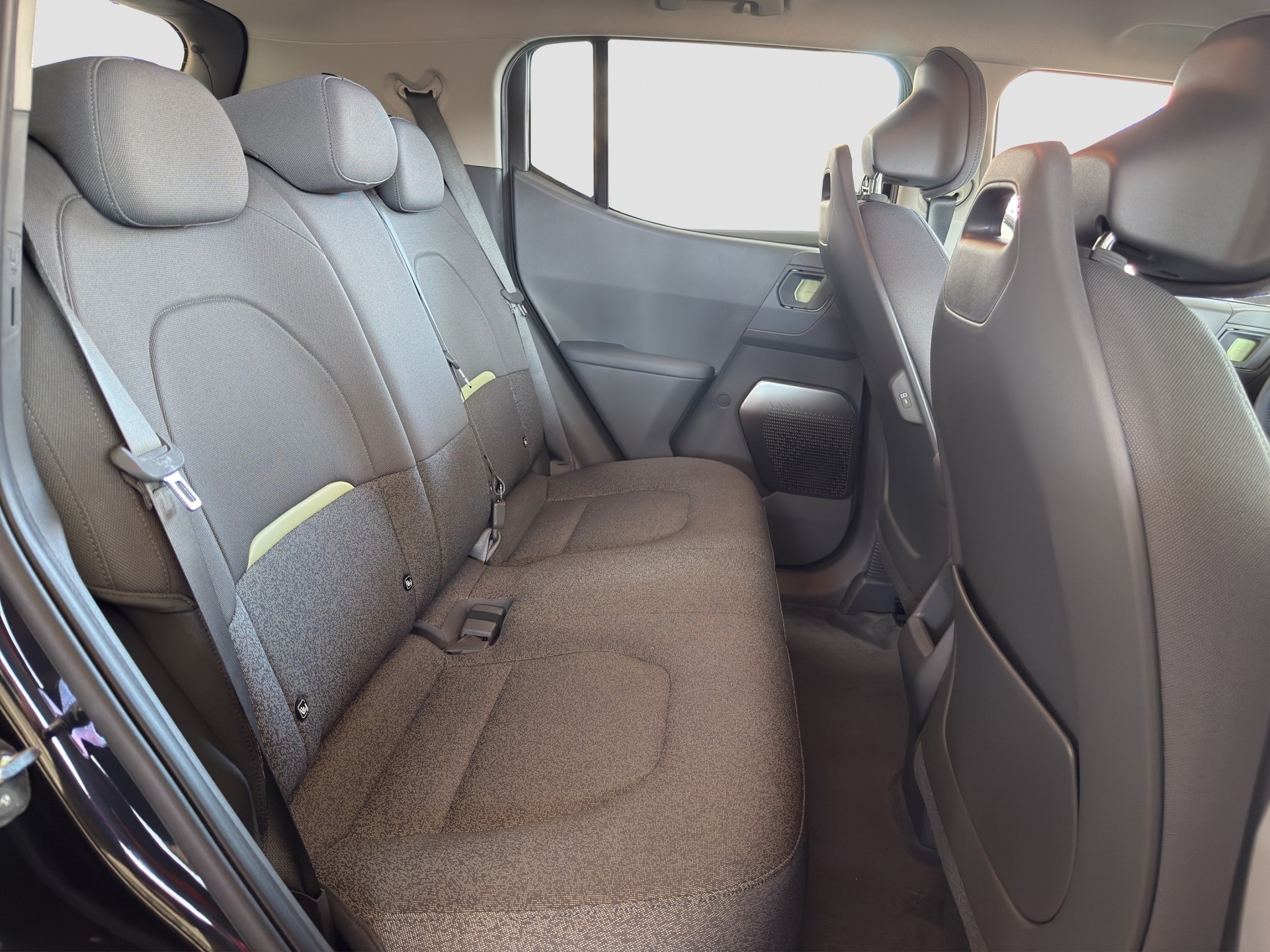 KIA EV2 61 kWh Air-image-11