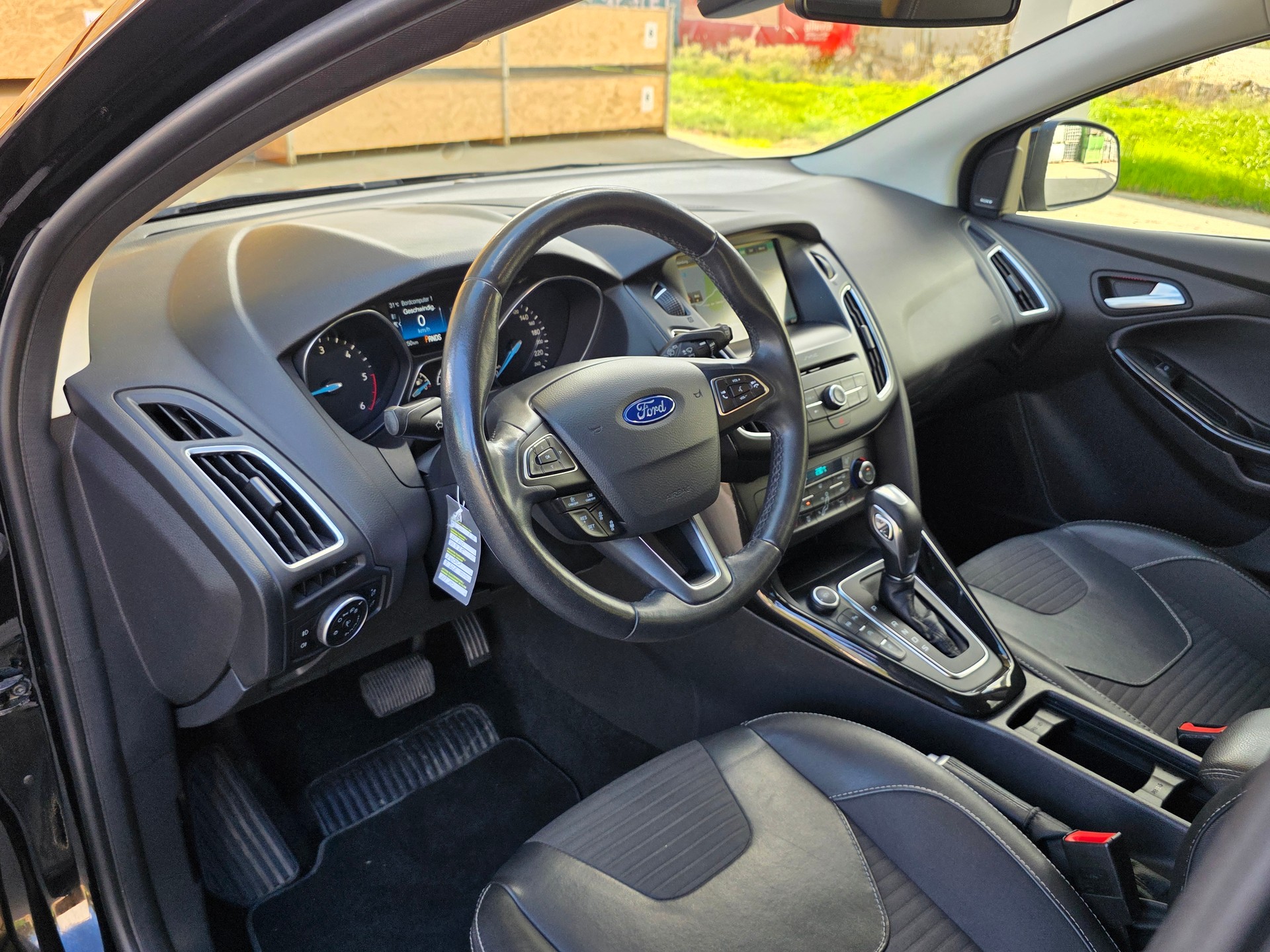FORD Focus 2.0 TDCi Titanium Powershift-image-9