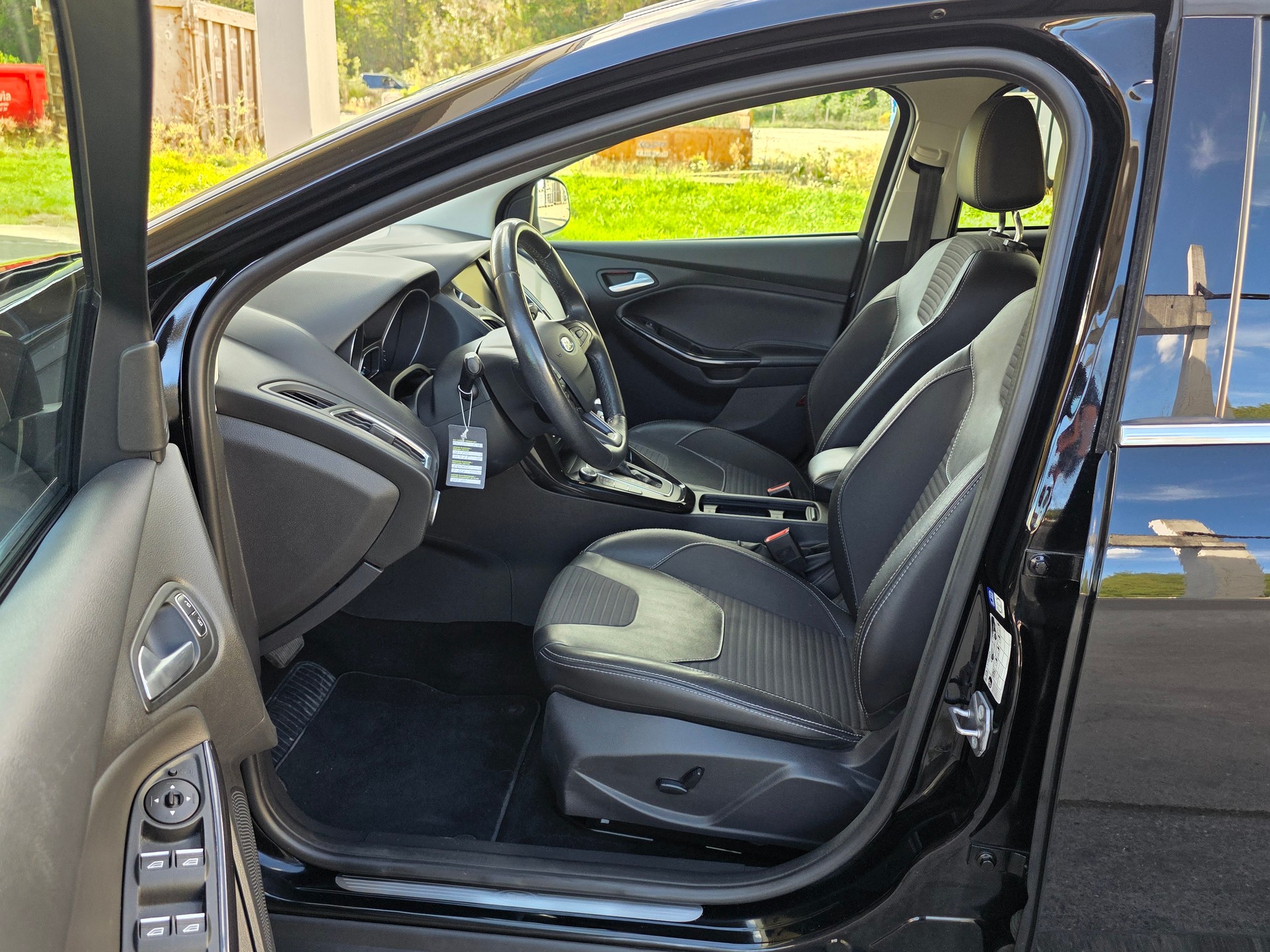 FORD Focus 2.0 TDCi Titanium Powershift-image-6