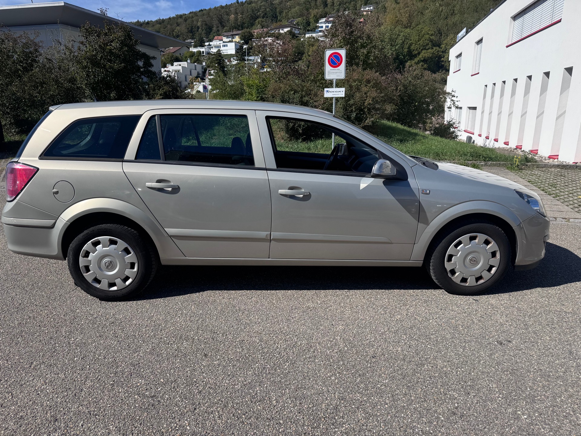 OPEL Astra Caravan 1.6i 16V TP Sport-image-7