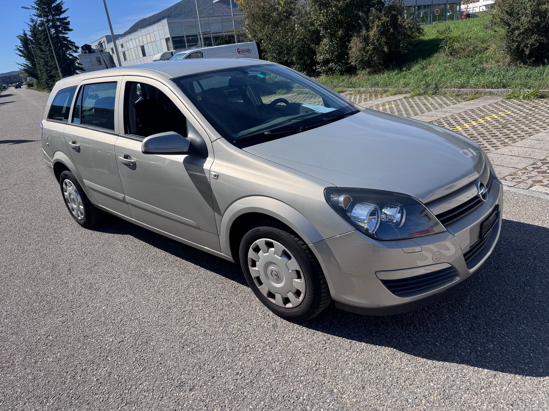 OPEL Astra Caravan 1.6i 16V TP Sport-image-6