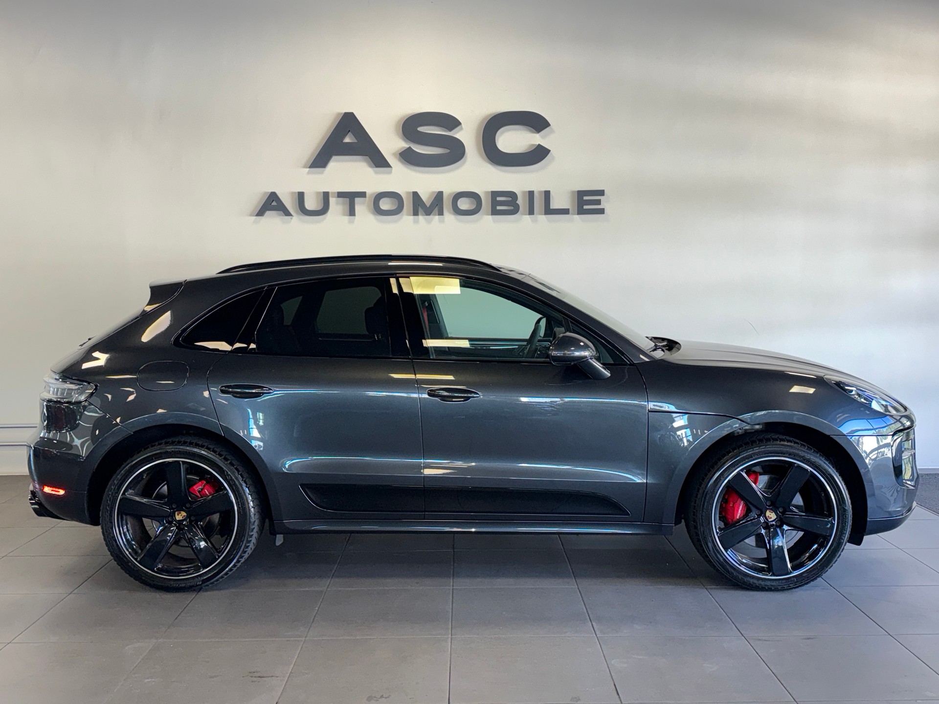 PORSCHE Macan GTS PDK *Carbon & Panoramadach*-image-1