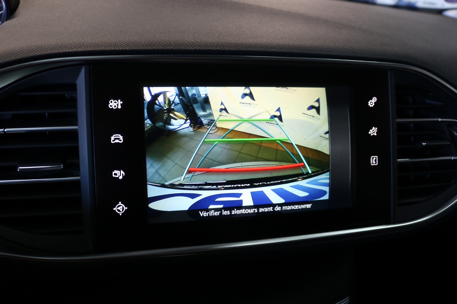PEUGEOT 308 1.6 THP Allure-image-42