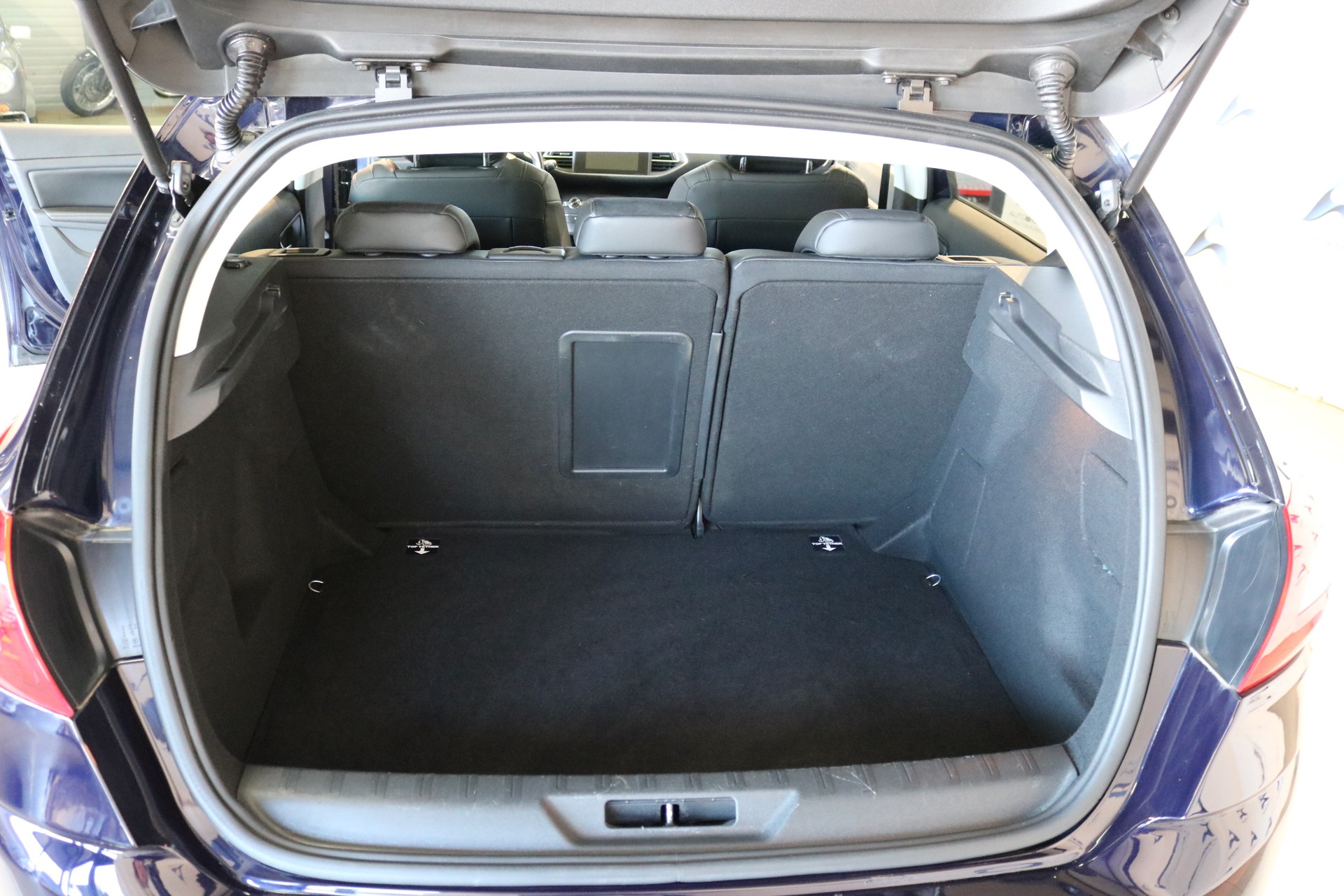 PEUGEOT 308 1.6 THP Allure-image-4