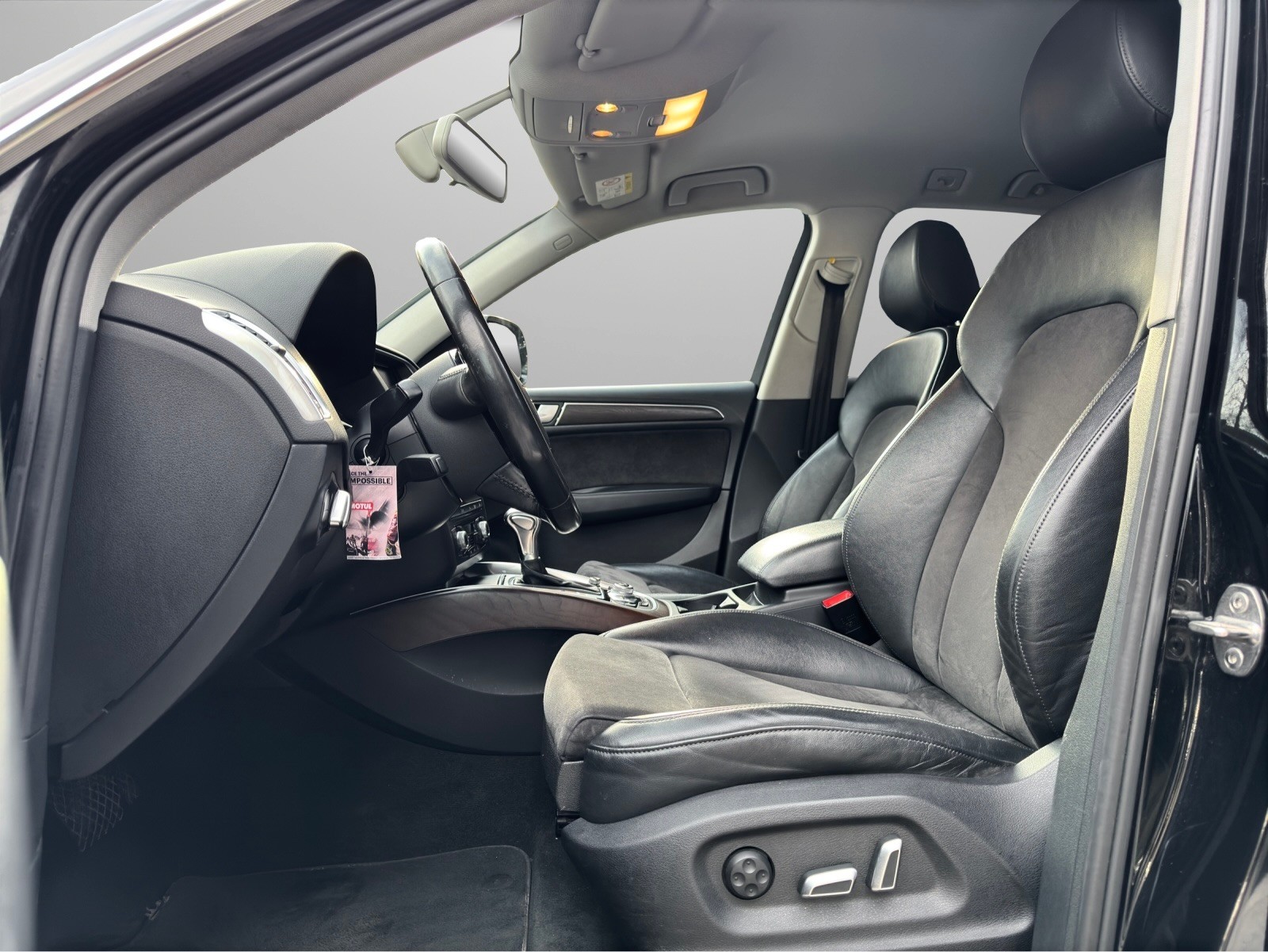 AUDI Q5 2.0 TDI quattro S-tronic-image-7
