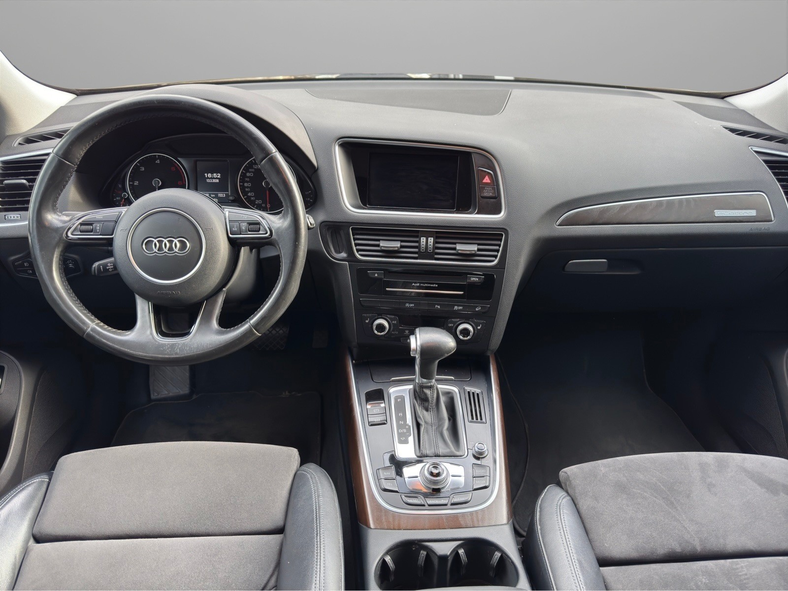 AUDI Q5 2.0 TDI quattro S-tronic-image-8