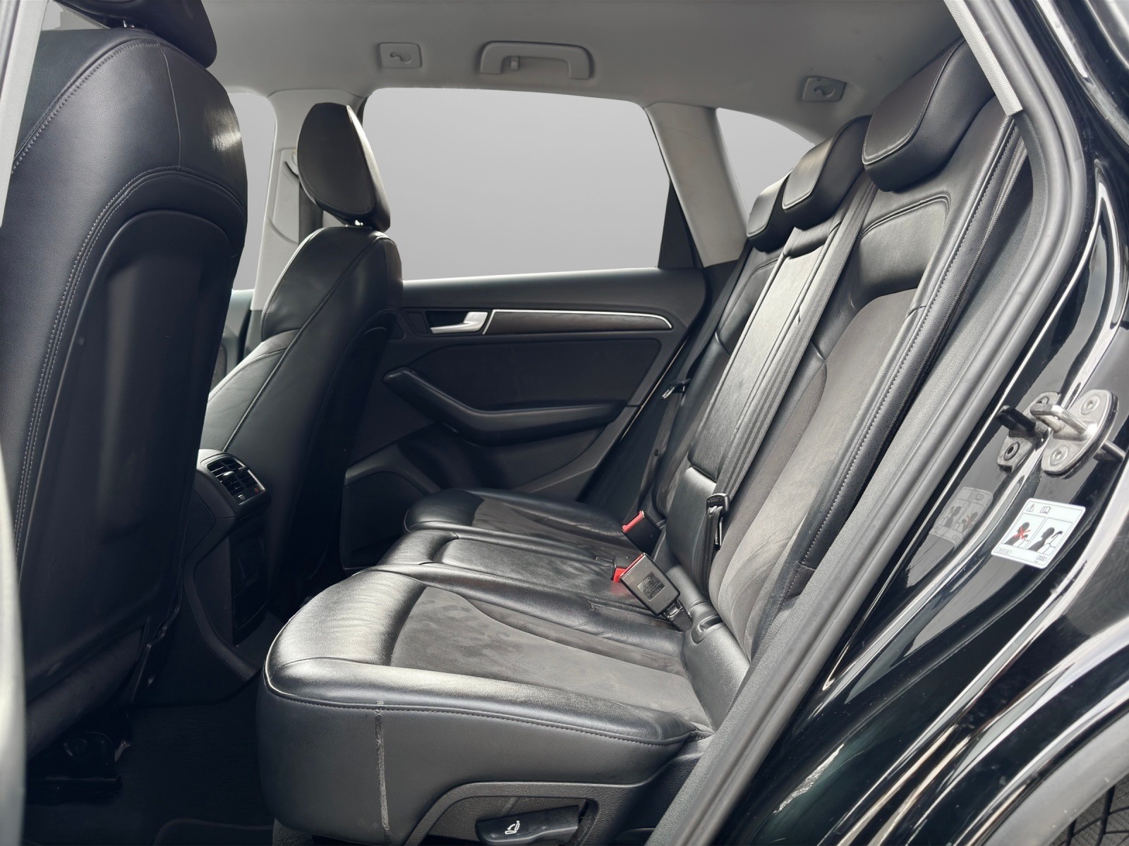 AUDI Q5 2.0 TDI quattro S-tronic-image-10
