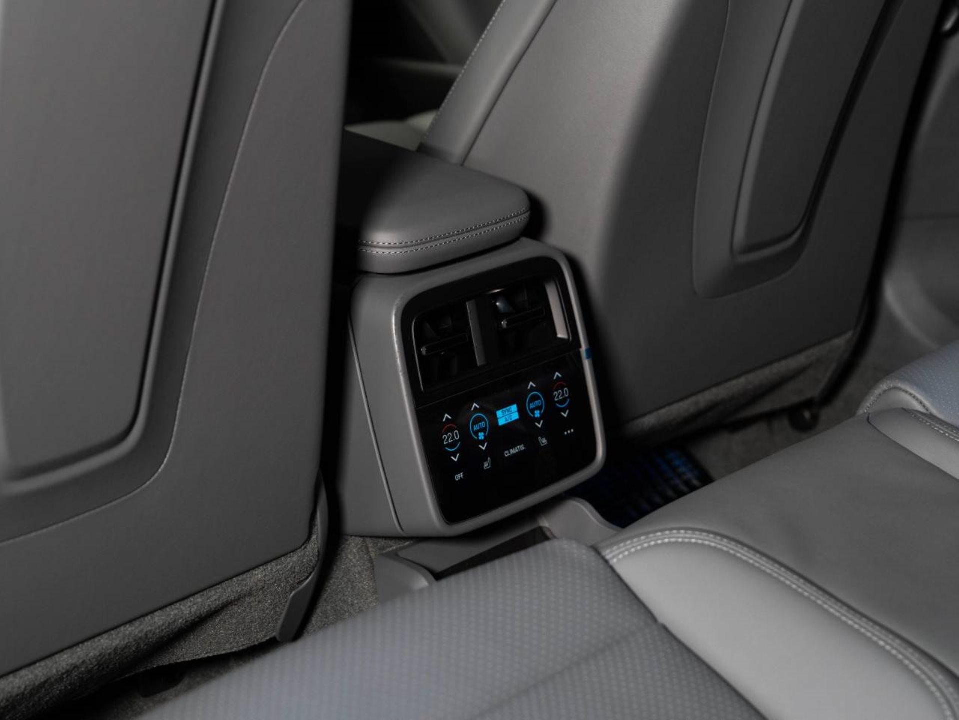 PORSCHE Taycan 4S Sport Turismo-image-17
