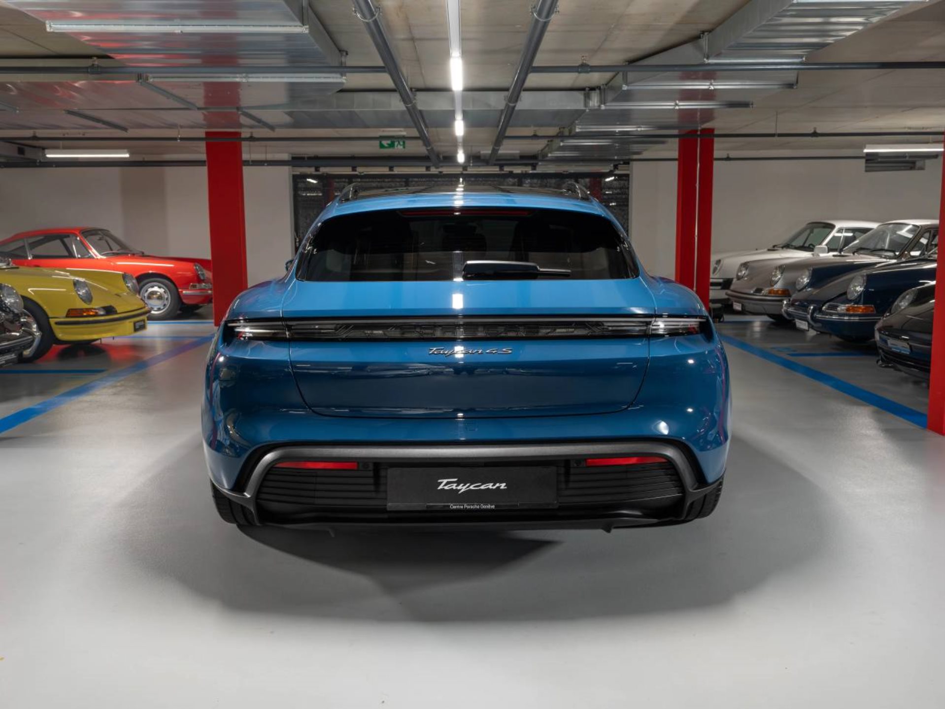 PORSCHE Taycan 4S Sport Turismo-image-5