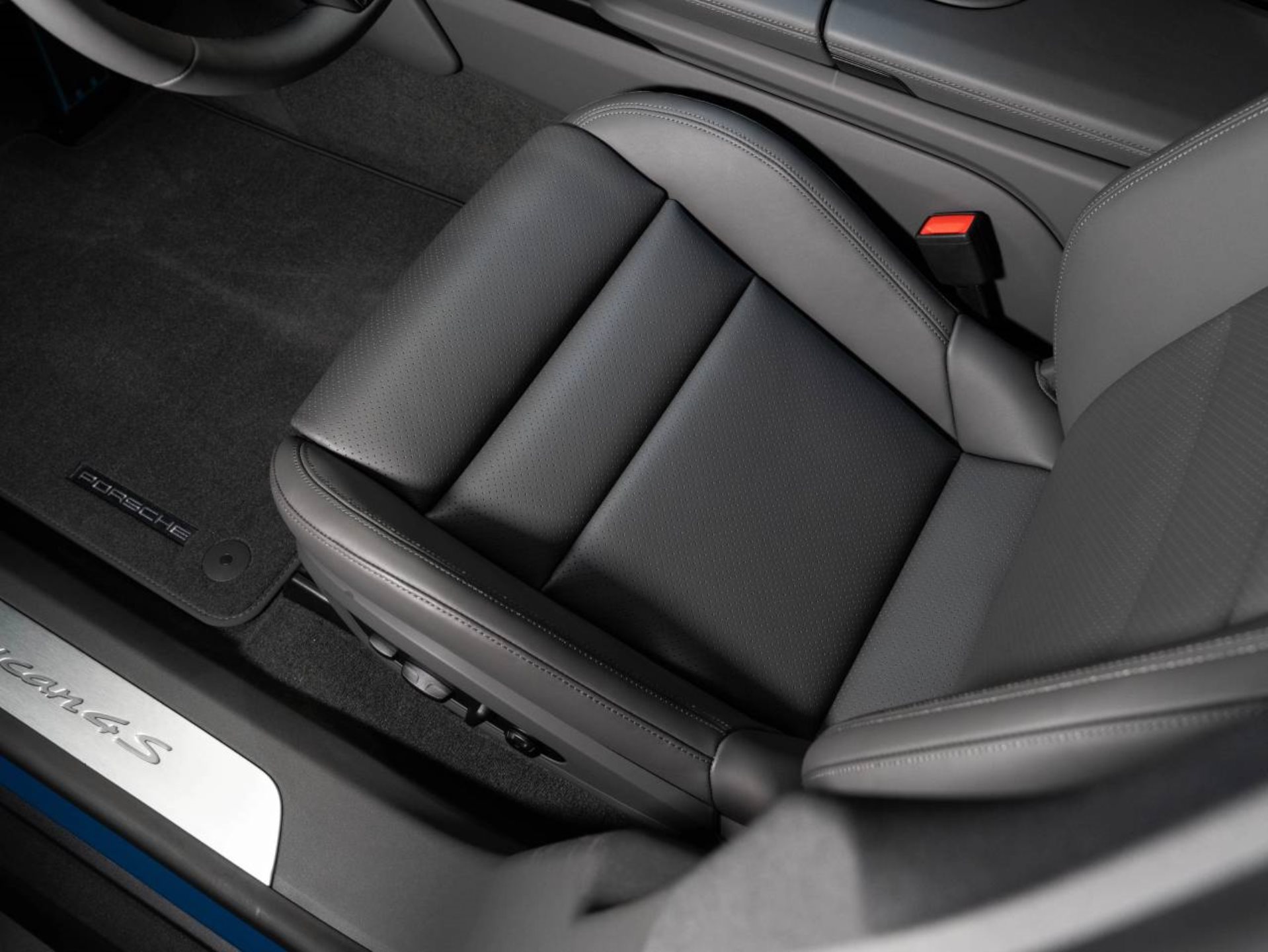 PORSCHE Taycan 4S Sport Turismo-image-13