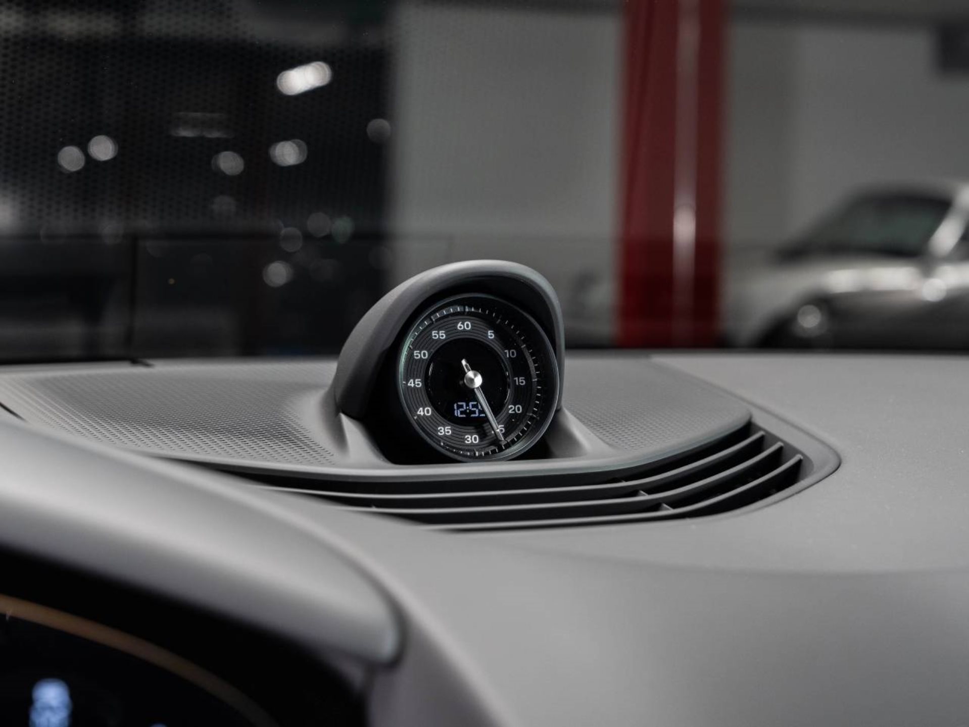PORSCHE Taycan 4S Sport Turismo-image-9