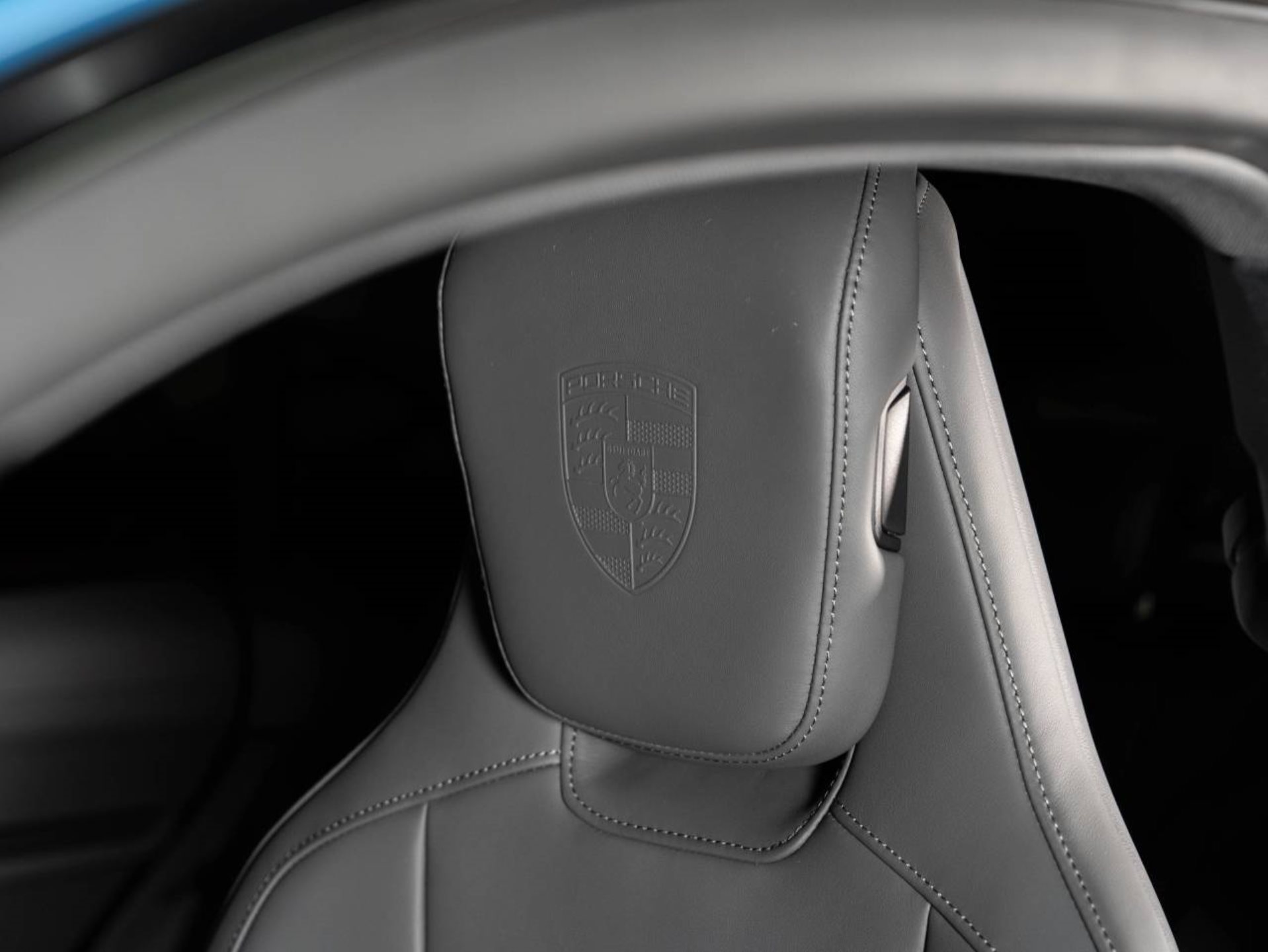 PORSCHE Taycan 4S Sport Turismo-image-11