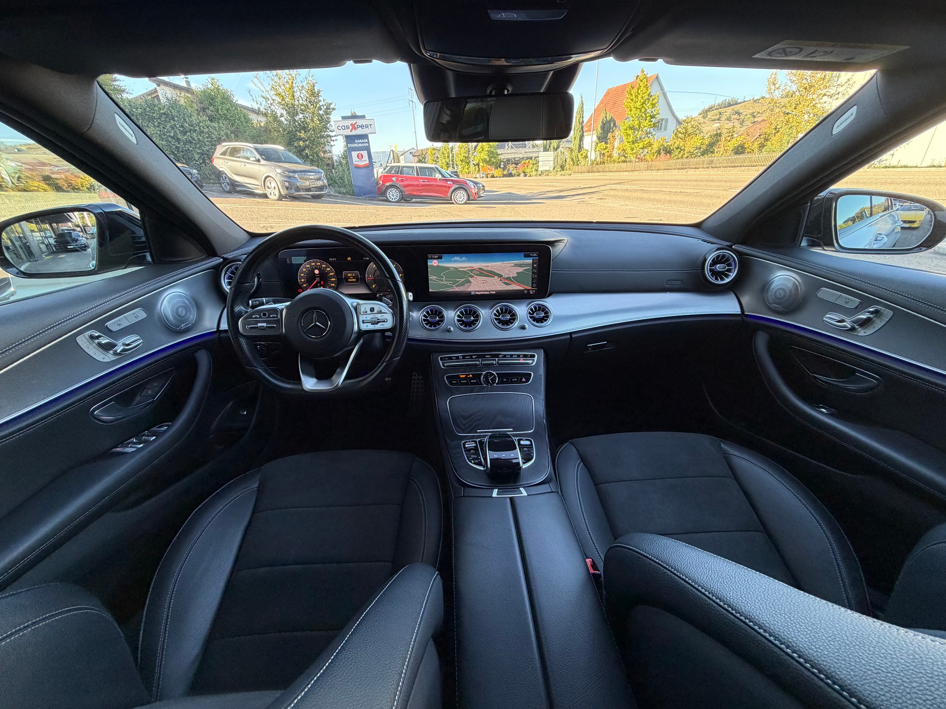 MERCEDES-BENZ E 220 d Swiss Star AMG Line 4matic-image-20