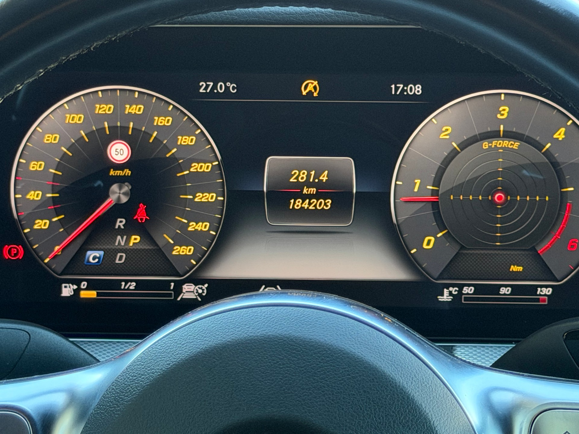 MERCEDES-BENZ E 220 d Swiss Star AMG Line 4matic-image-15