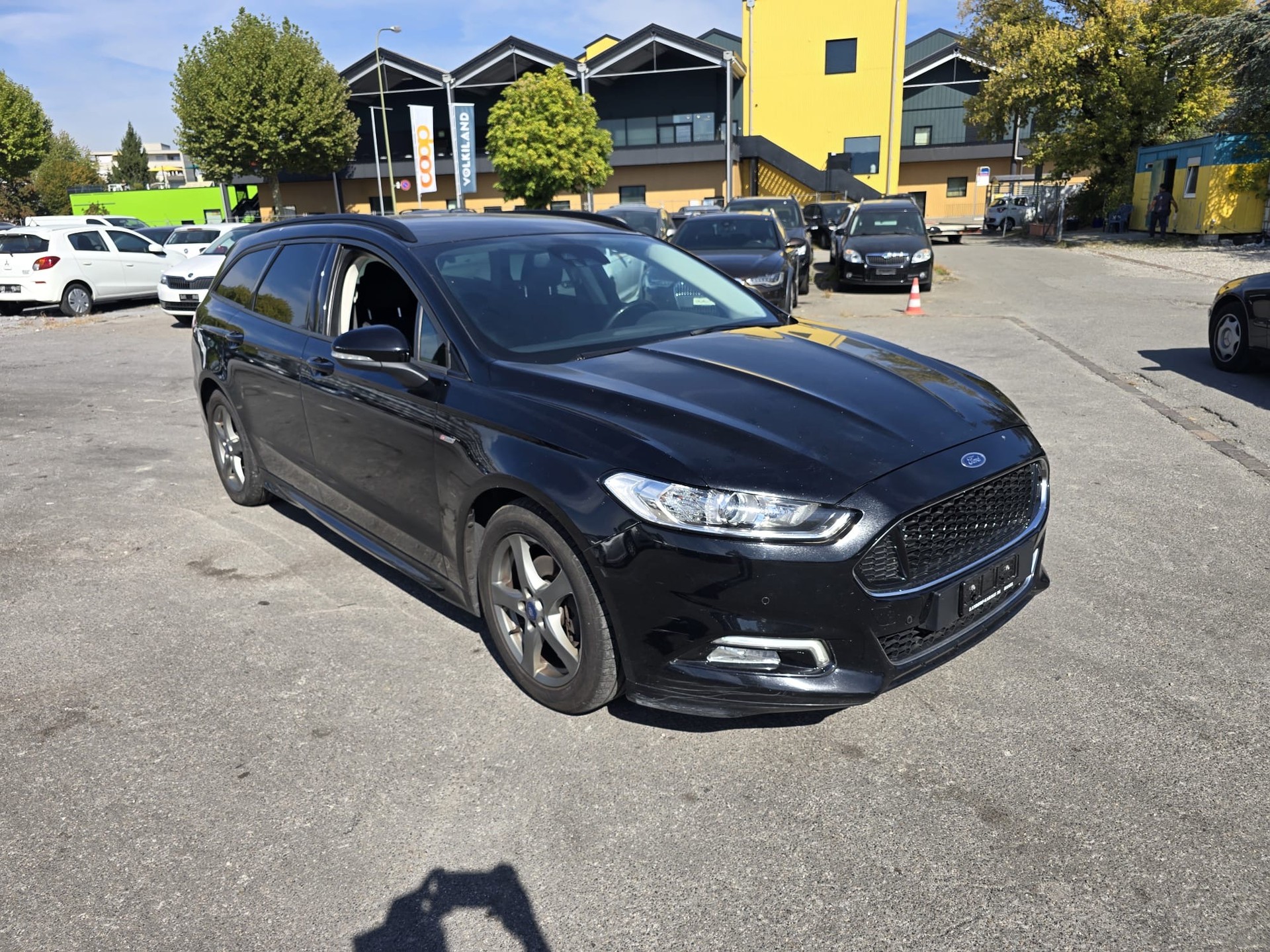 FORD Mondeo 2.0 TDCi ST-Line-image-2