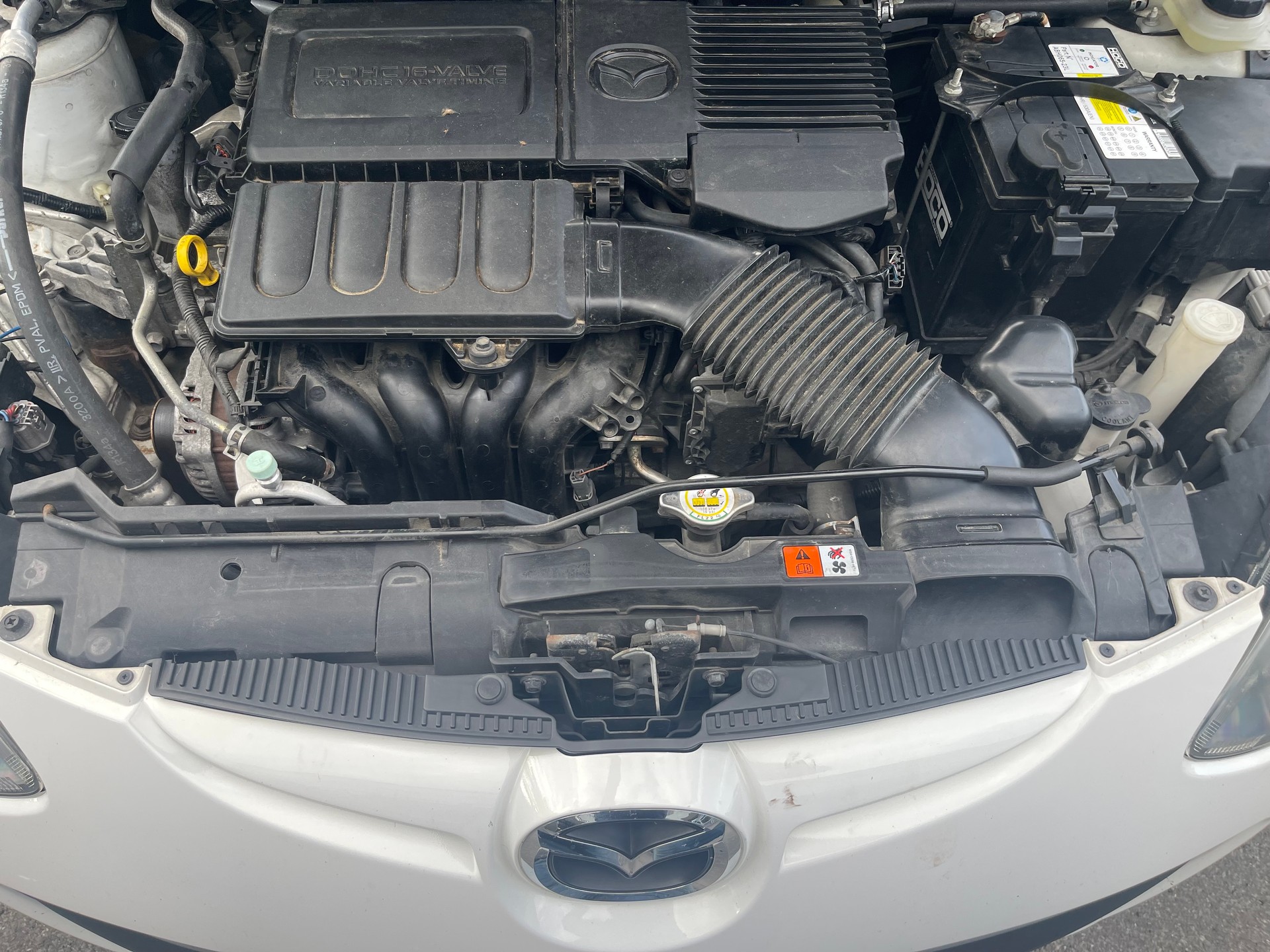 MAZDA 2 1.5i 16V Sport-image-13