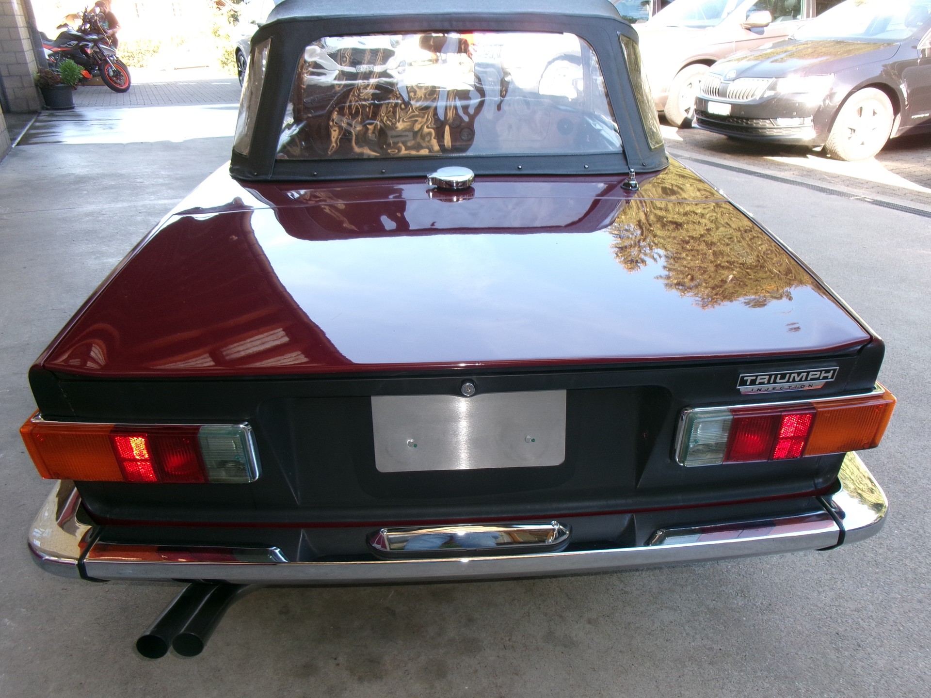 TRIUMPH TR6-image-4
