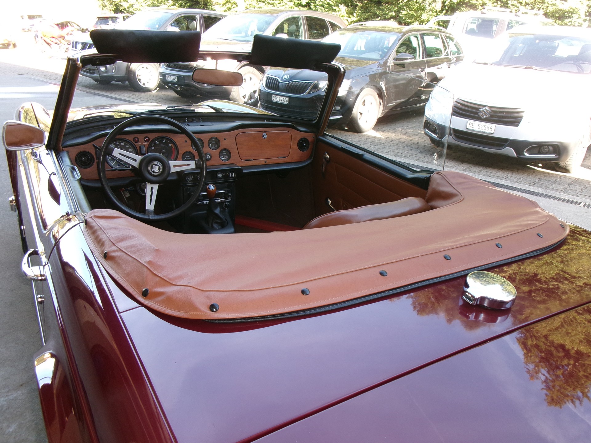 TRIUMPH TR6-image-13