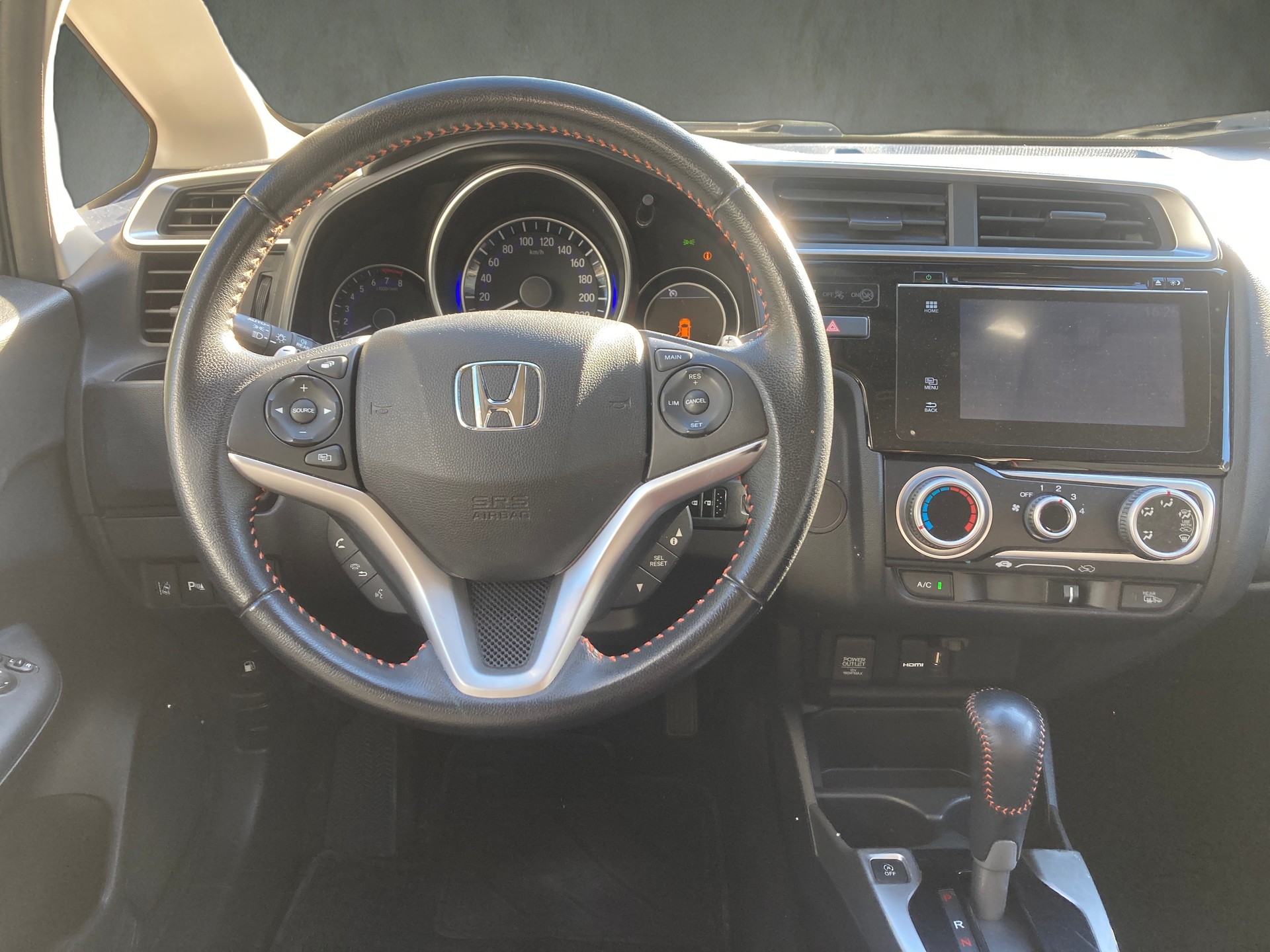 HONDA Jazz 1.5i-VTEC Dynamic CVT-image-8